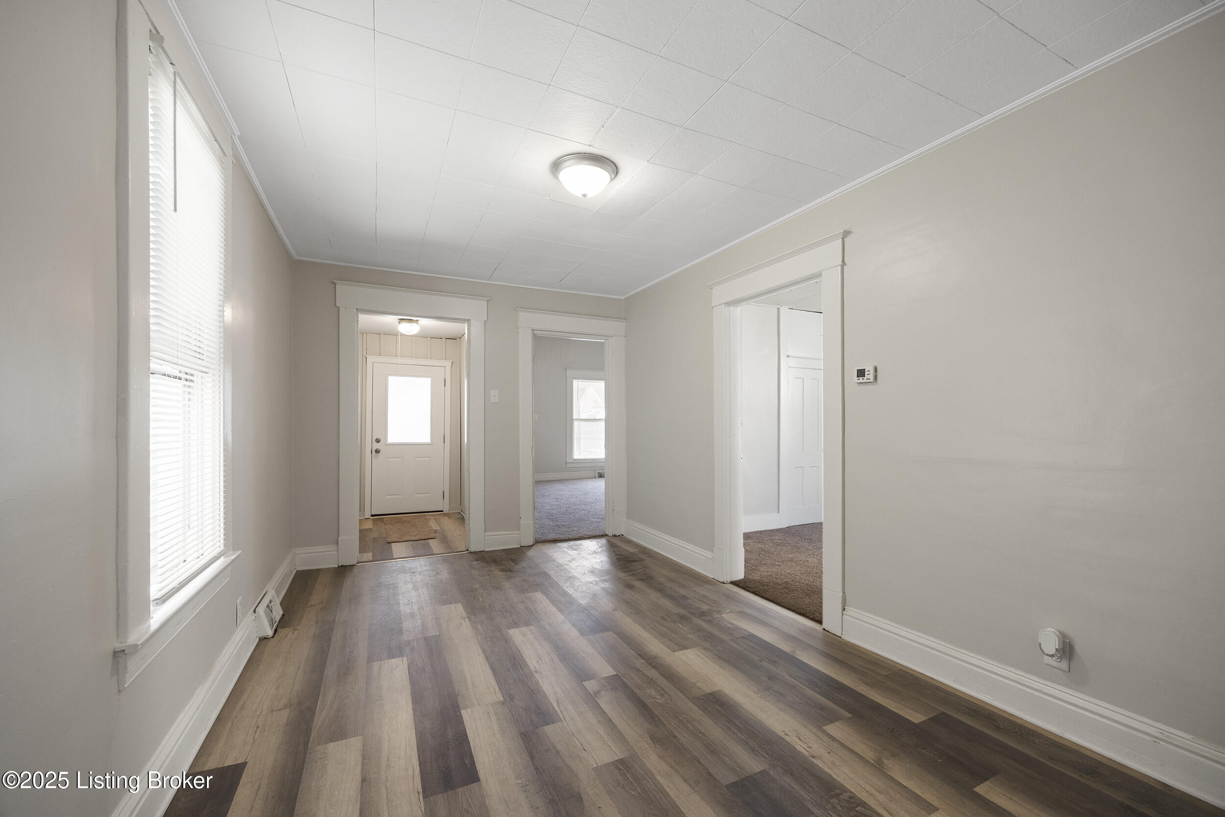207 Ottawa Ave