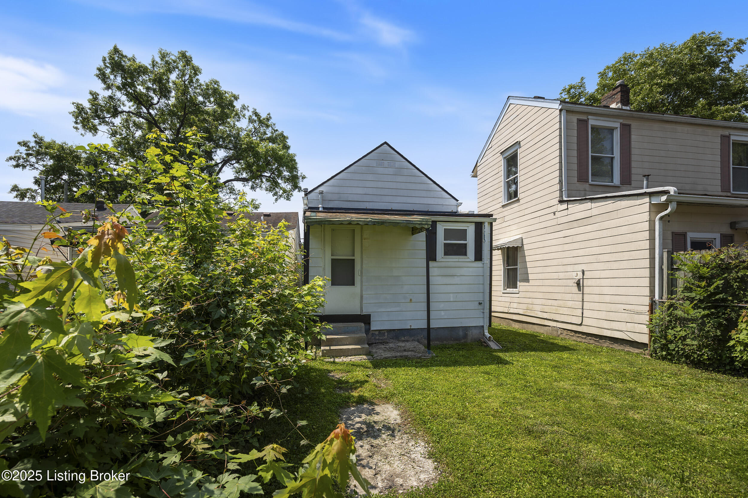 207 Ottawa Ave
