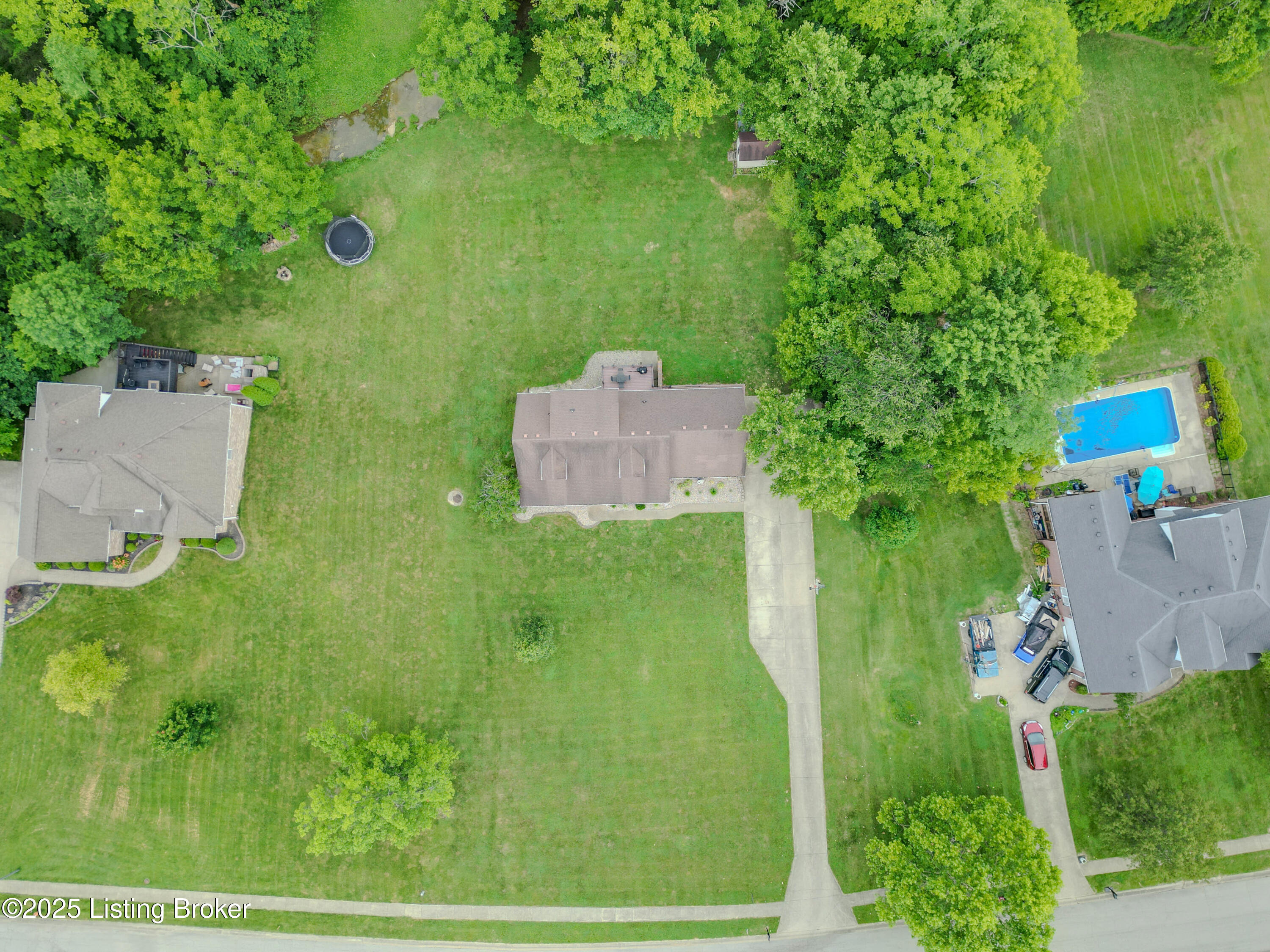 639 Kingswood Dr
