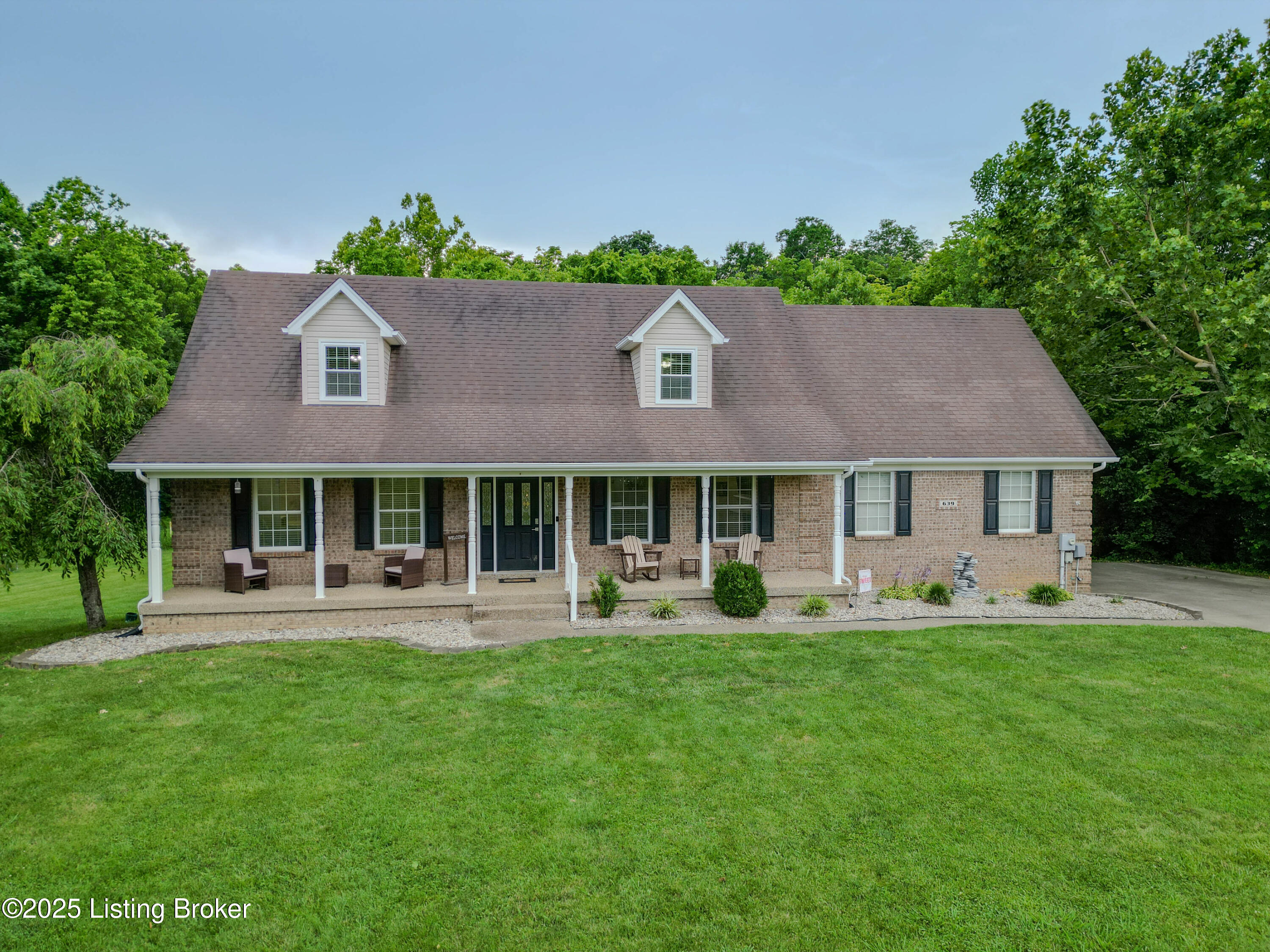639 Kingswood Dr