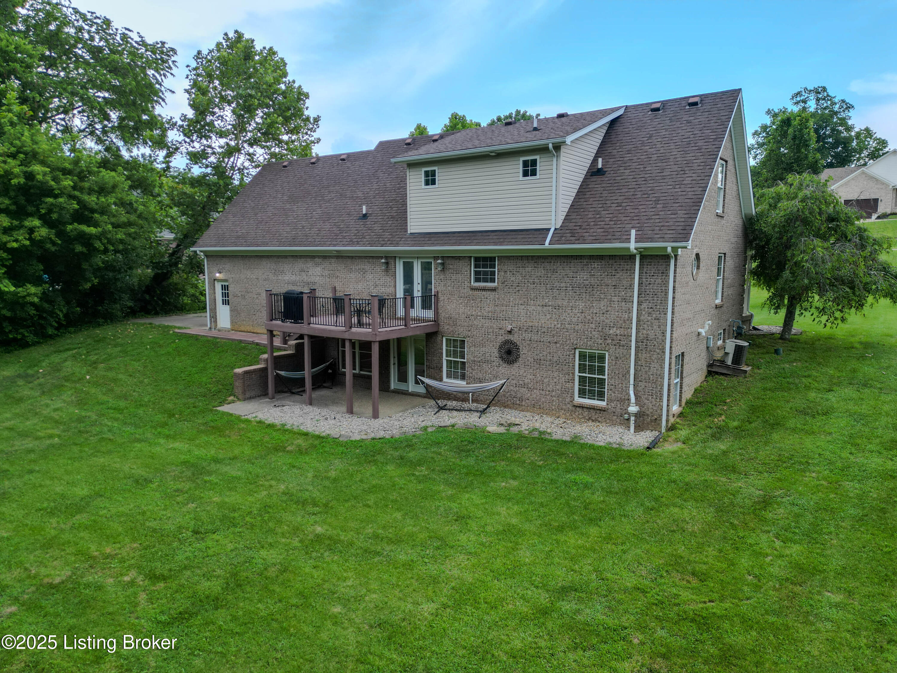 639 Kingswood Dr