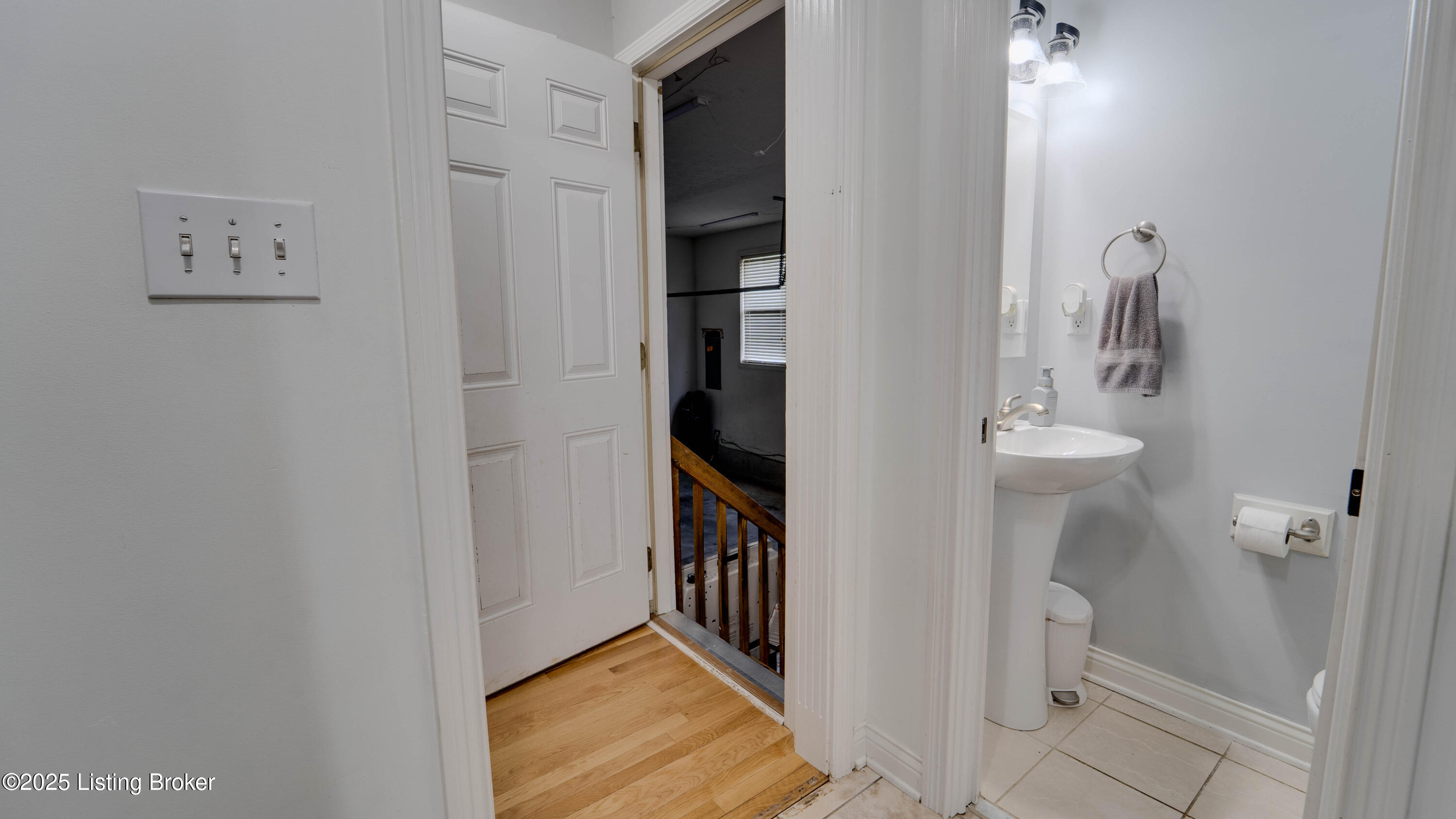639 Kingswood Dr