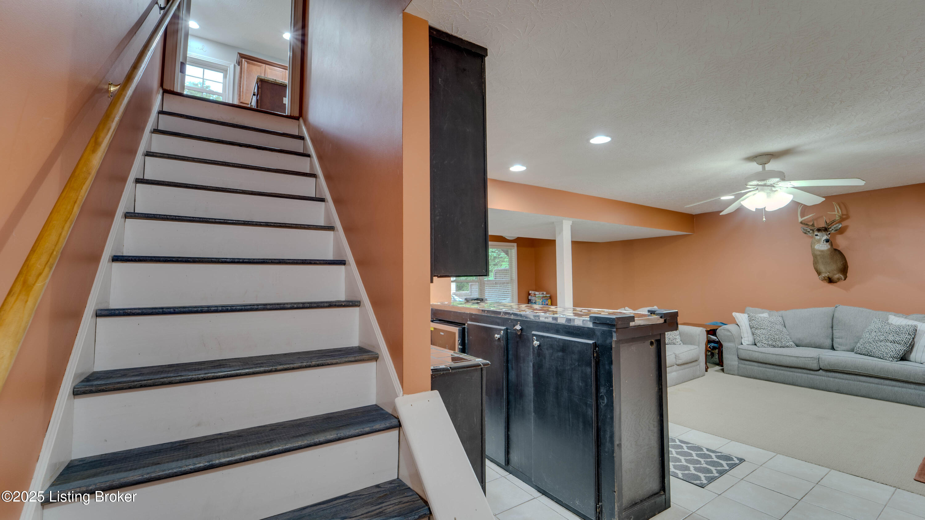 639 Kingswood Dr