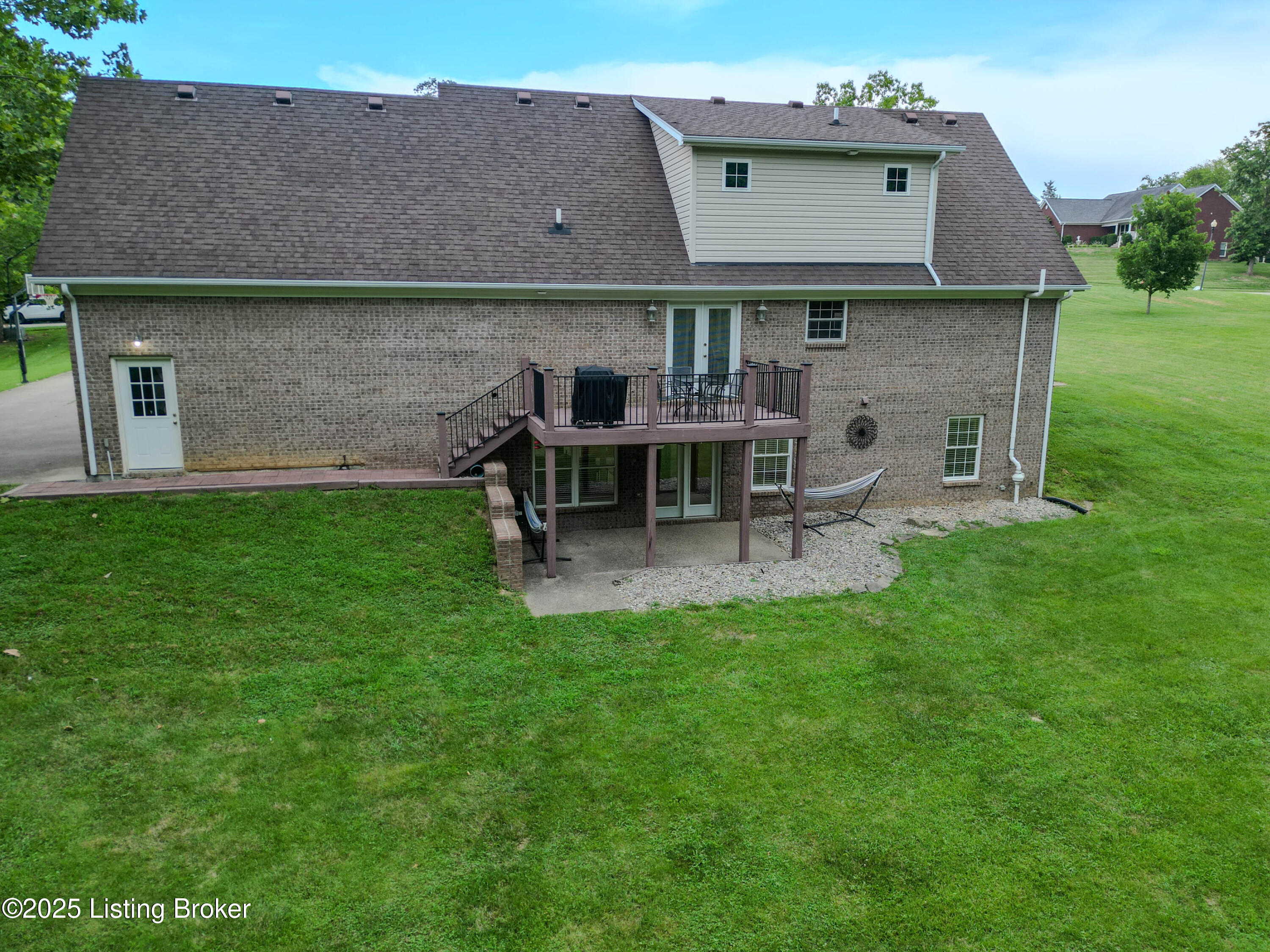 639 Kingswood Dr