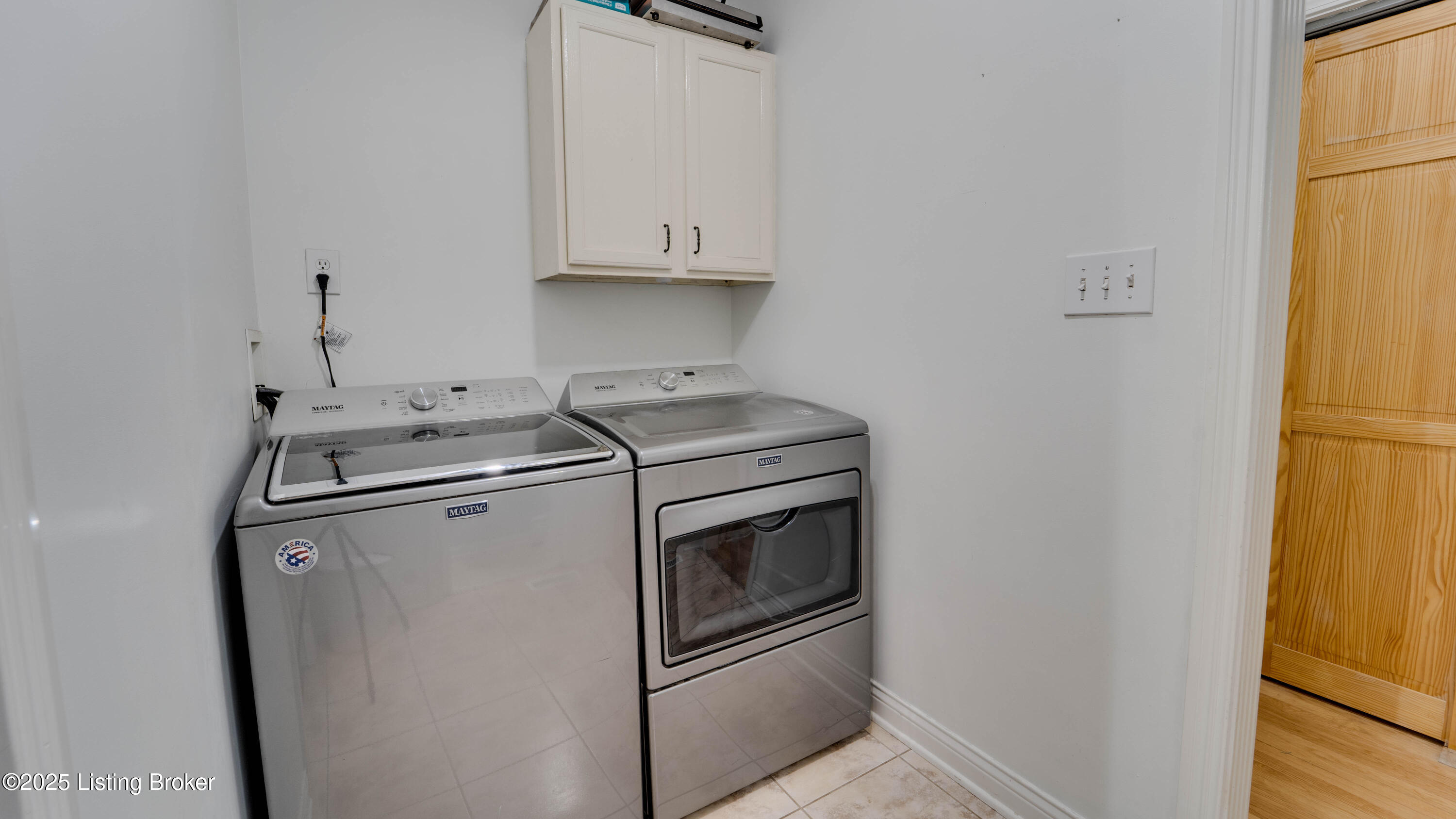639 Kingswood Dr