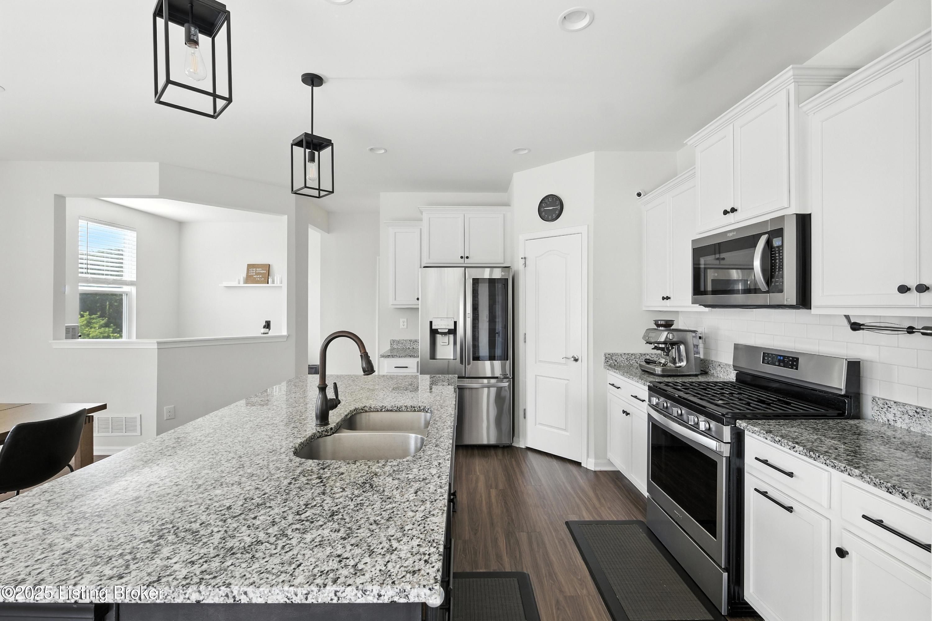 10010 Cedar Park Ct
