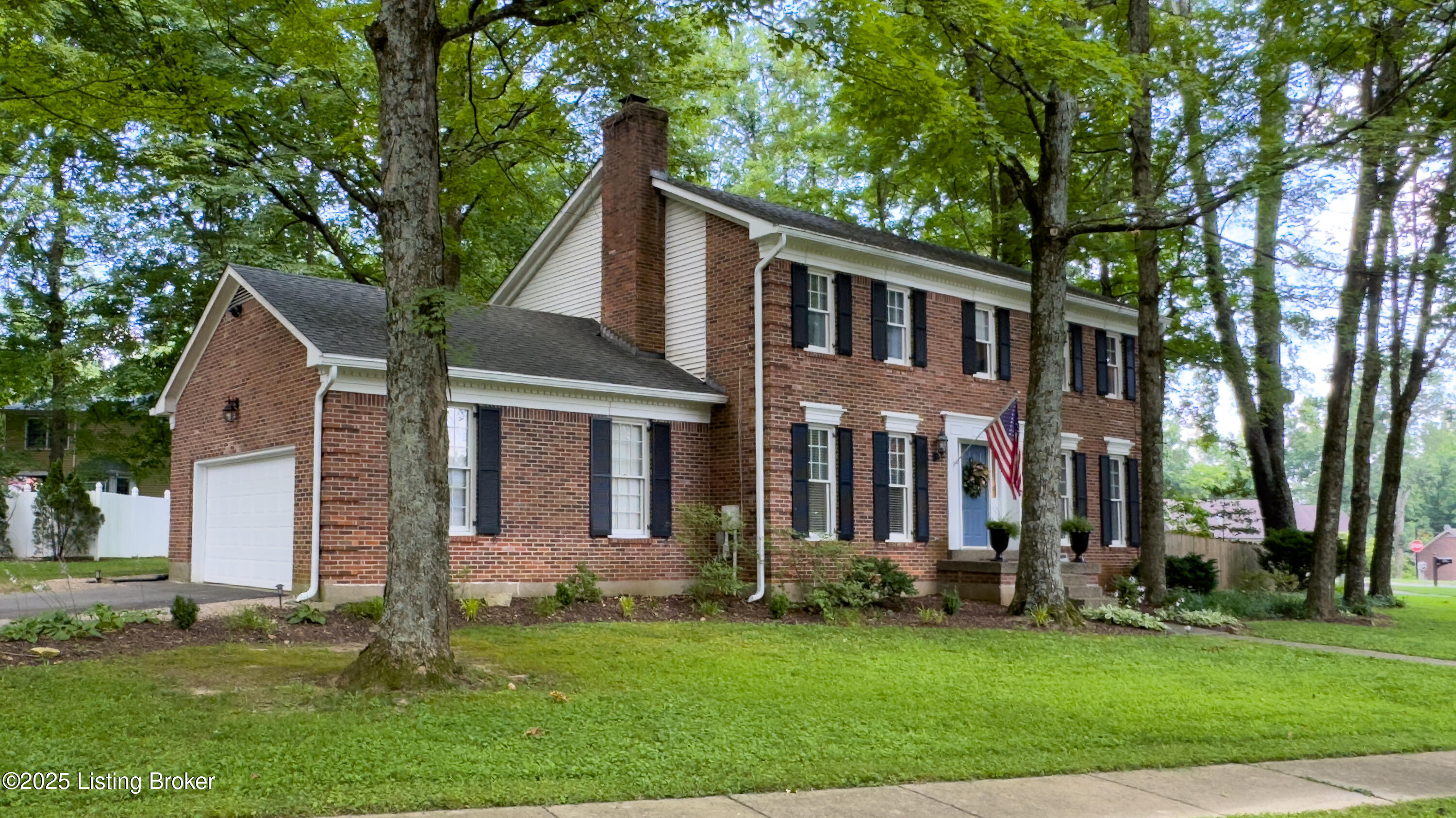 12909 Wooded Forest Rd