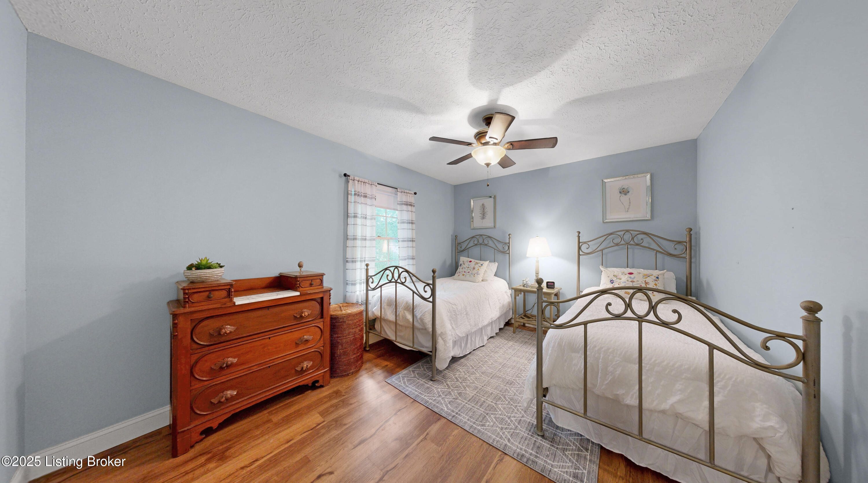 12909 Wooded Forest Rd