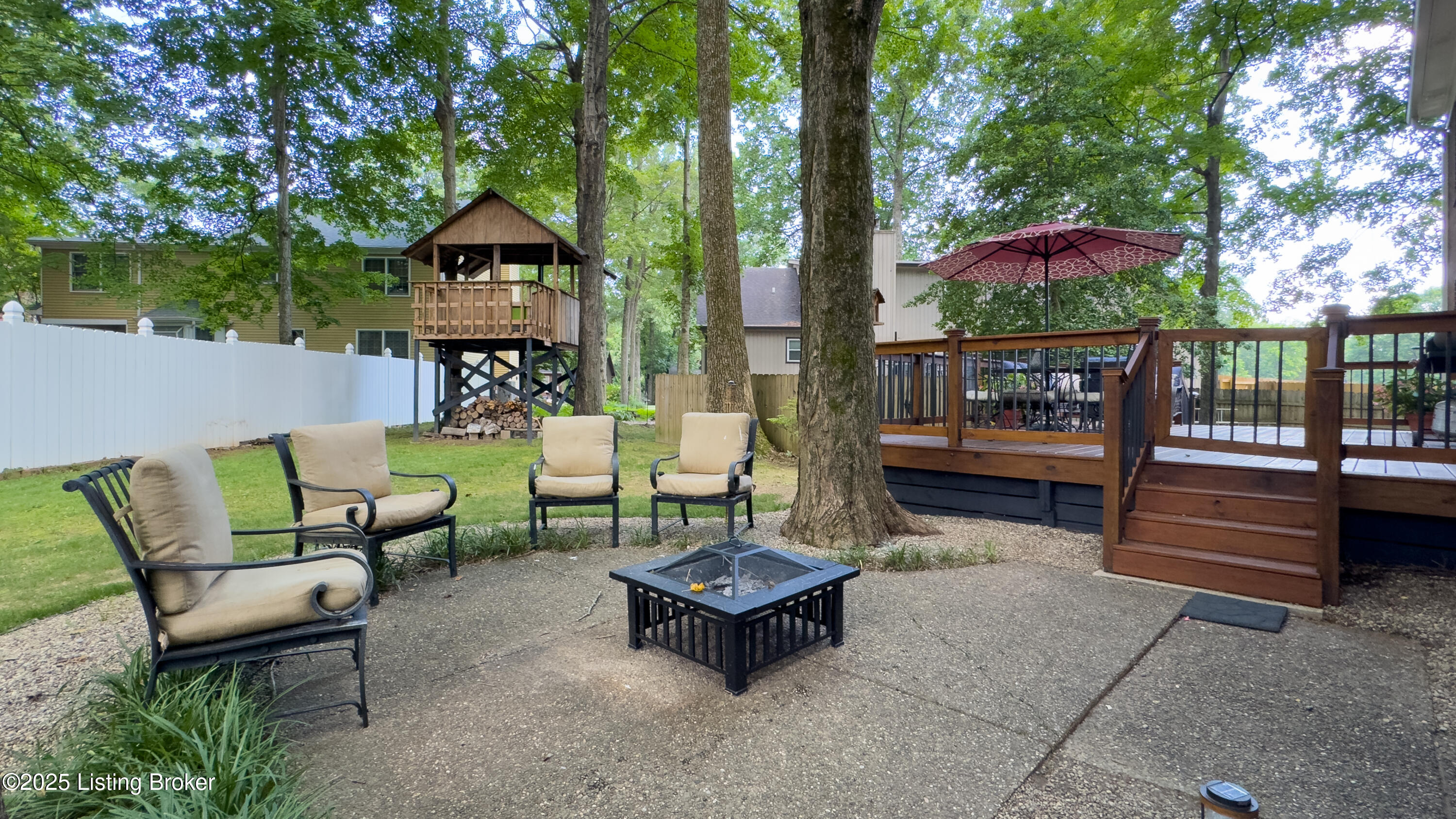 12909 Wooded Forest Rd