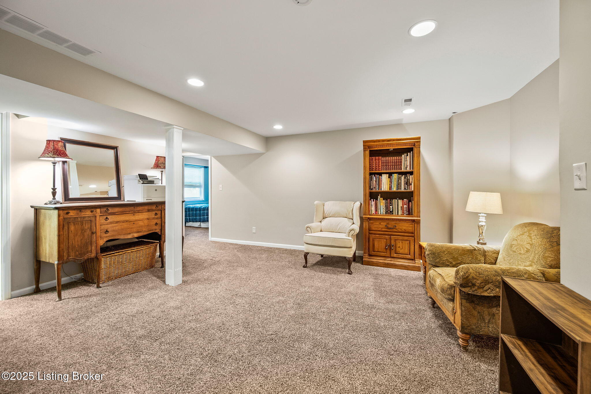 4423 Grand Cir