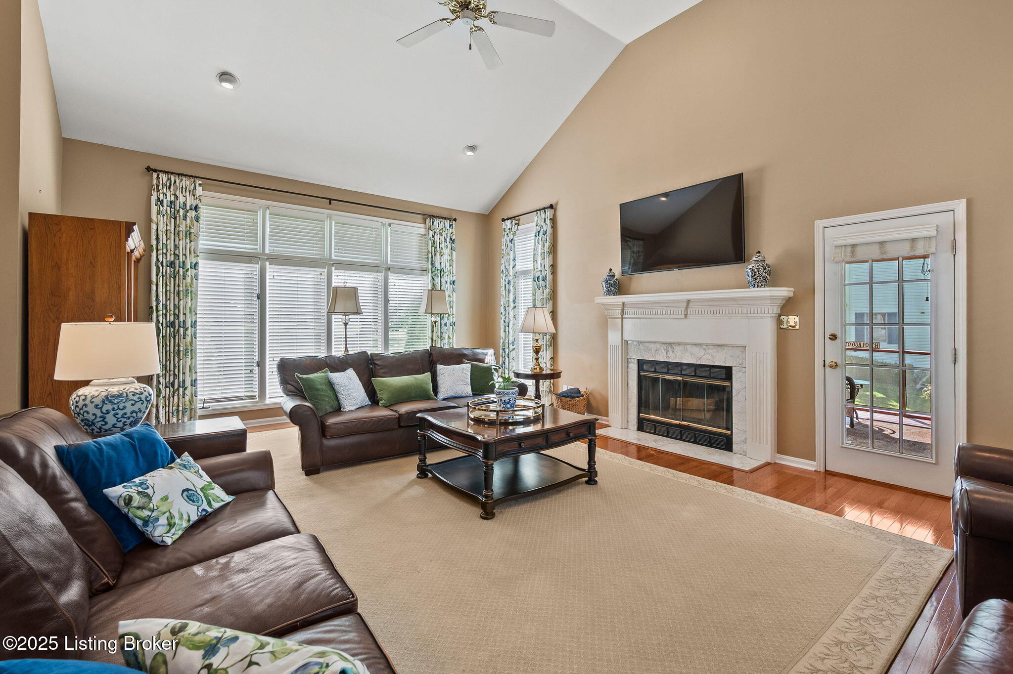 4423 Grand Cir
