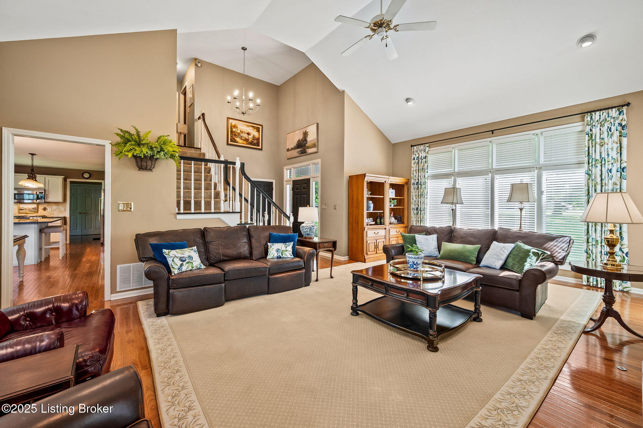4423 Grand Cir