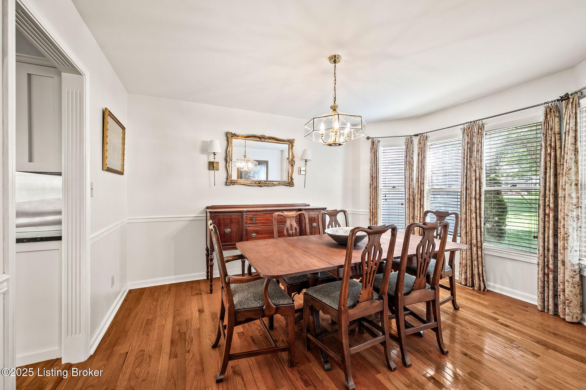 4423 Grand Cir