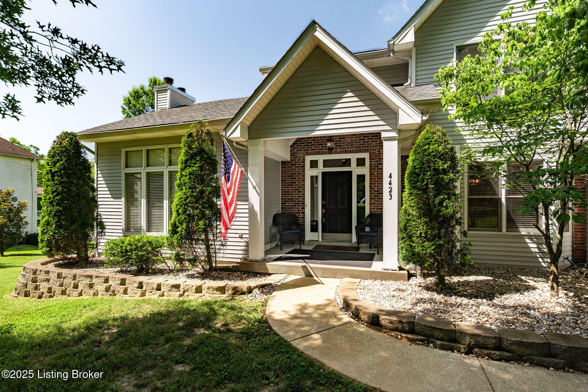 4423 Grand Cir