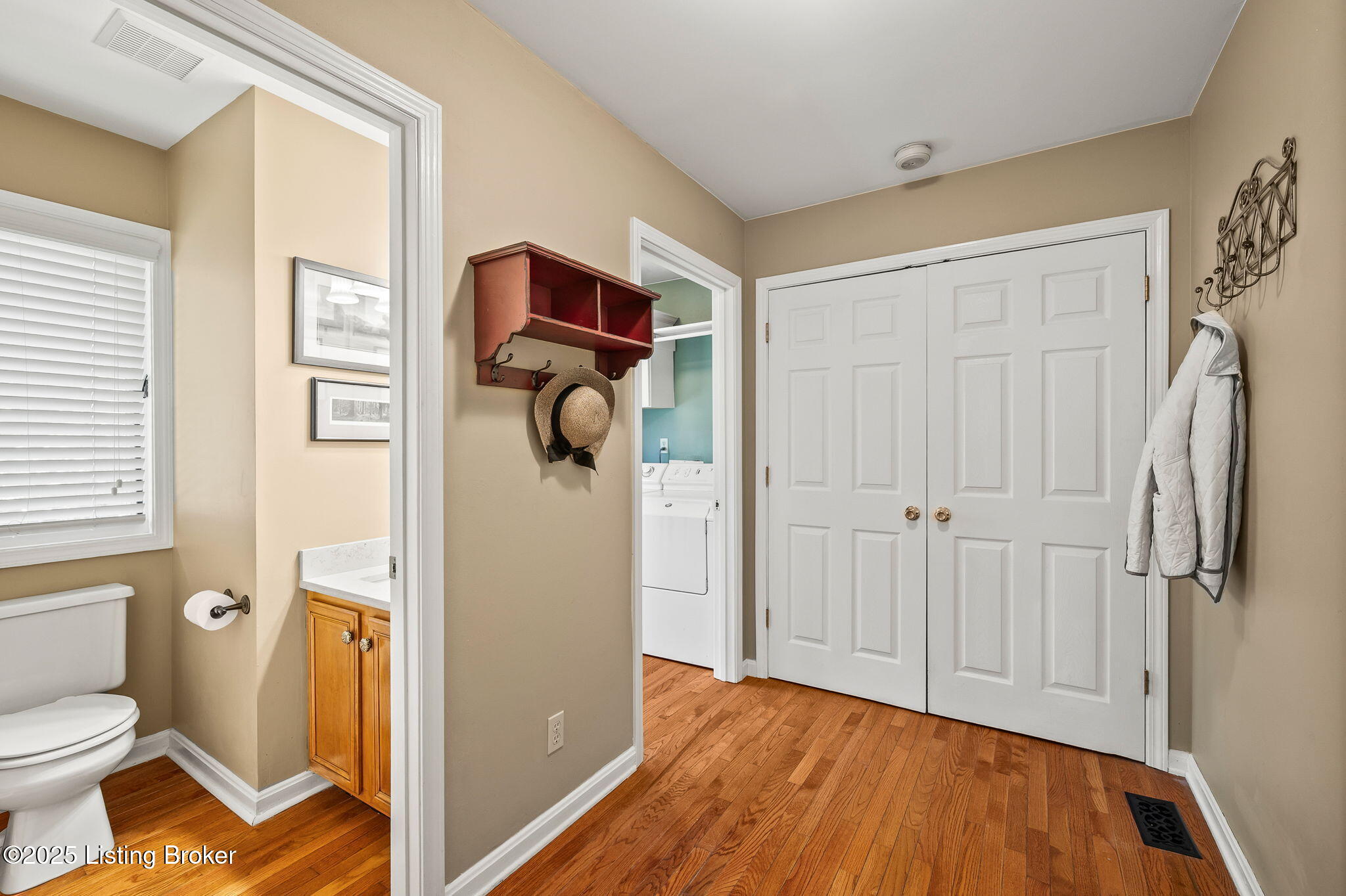 4423 Grand Cir