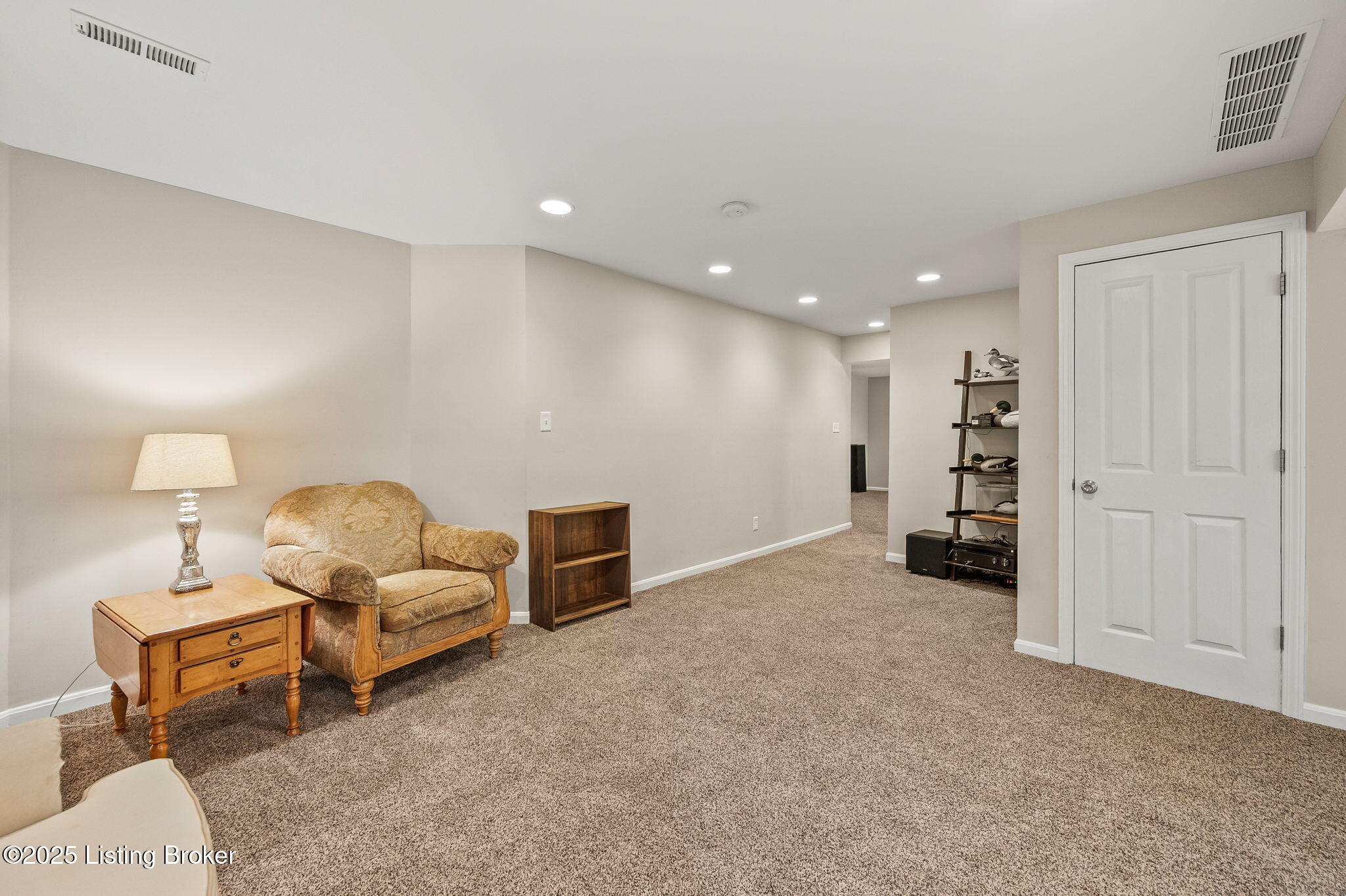 4423 Grand Cir