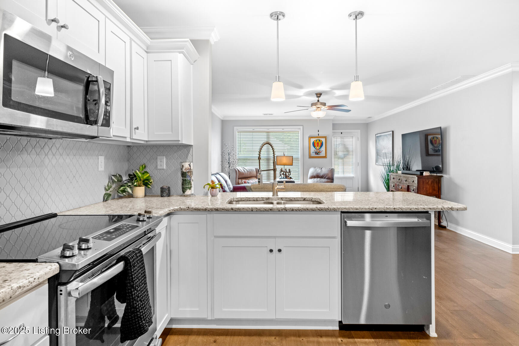 10108 Cedar Garden Dr