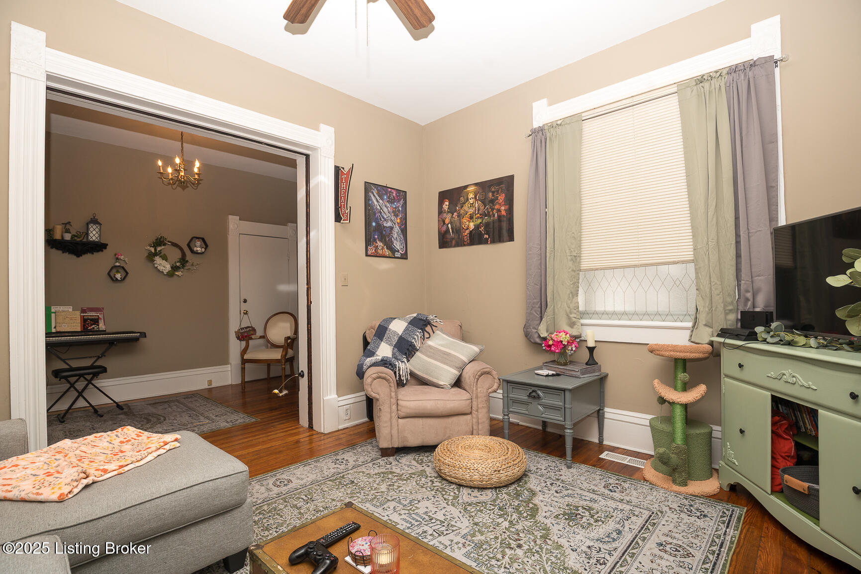 2120 Grinstead Dr