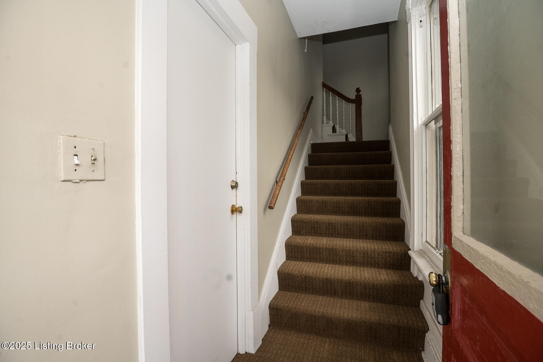 2120 Grinstead Dr
