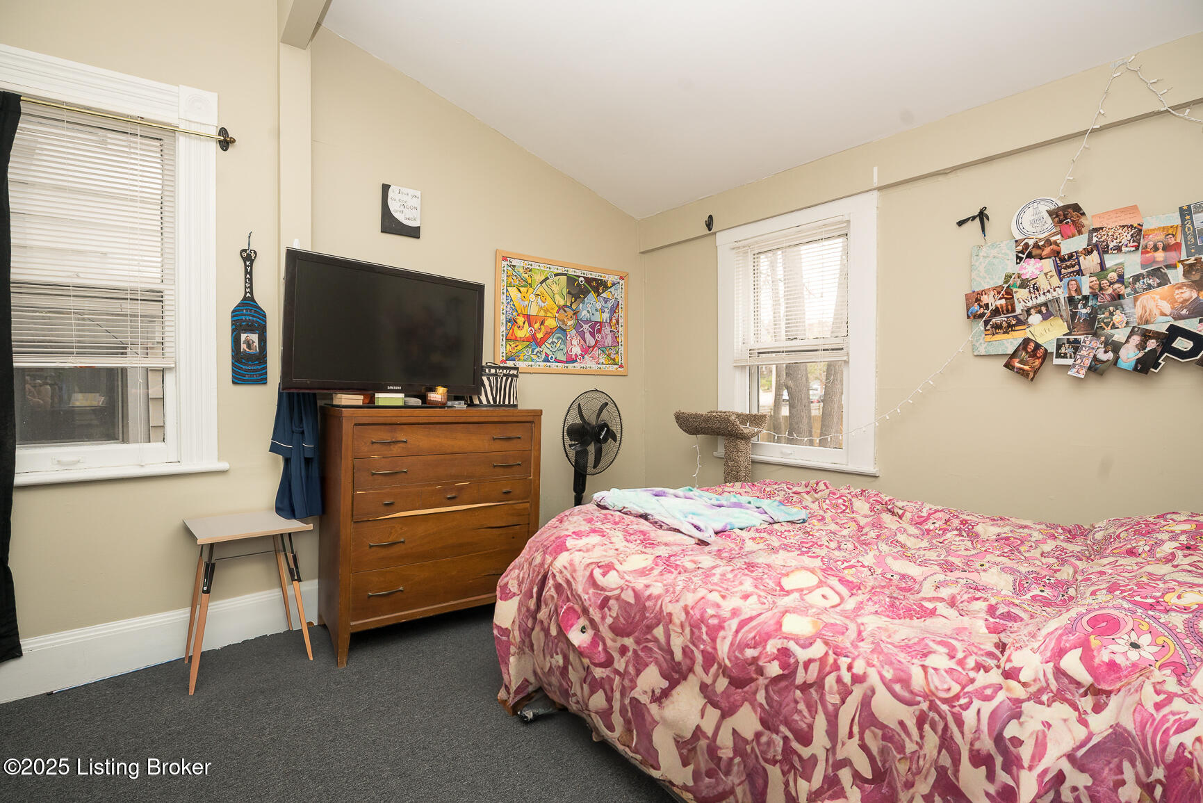 2120 Grinstead Dr