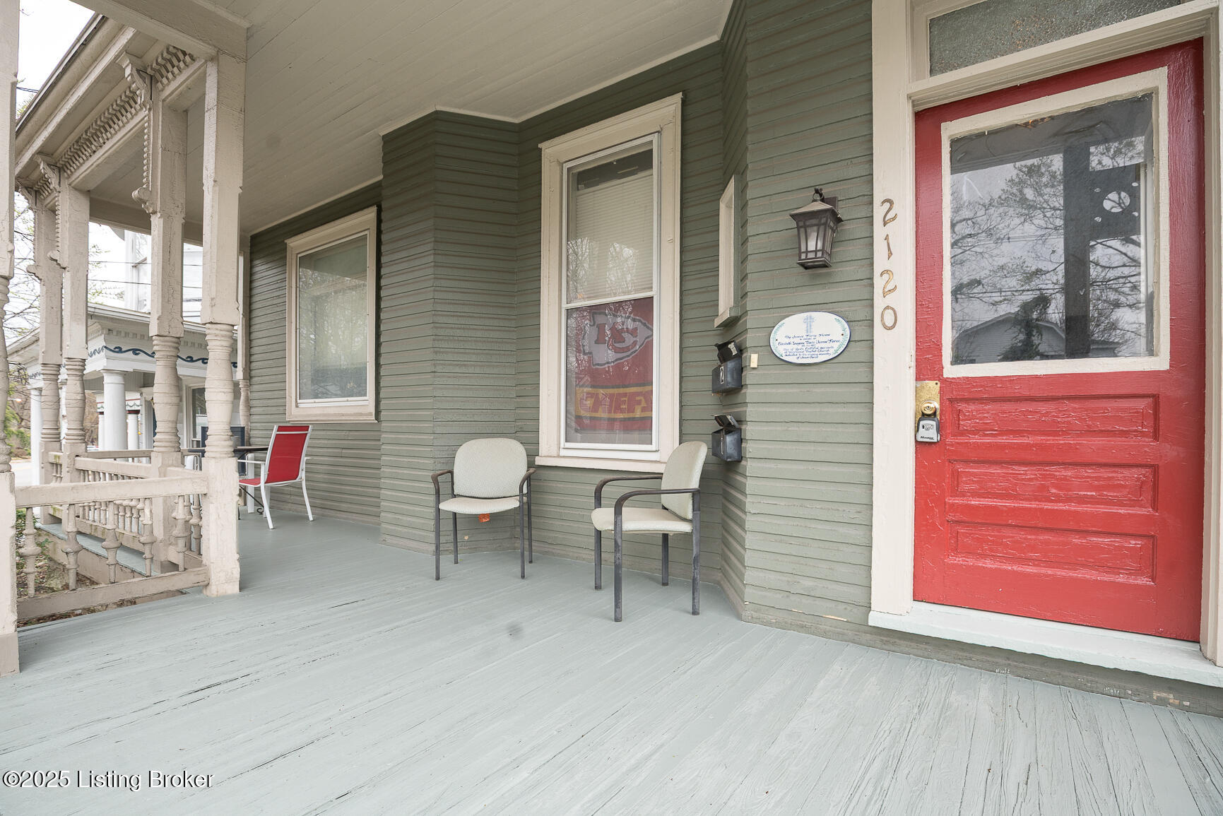 2120 Grinstead Dr