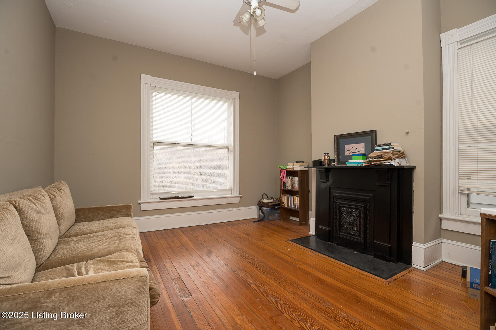 2120 Grinstead Dr