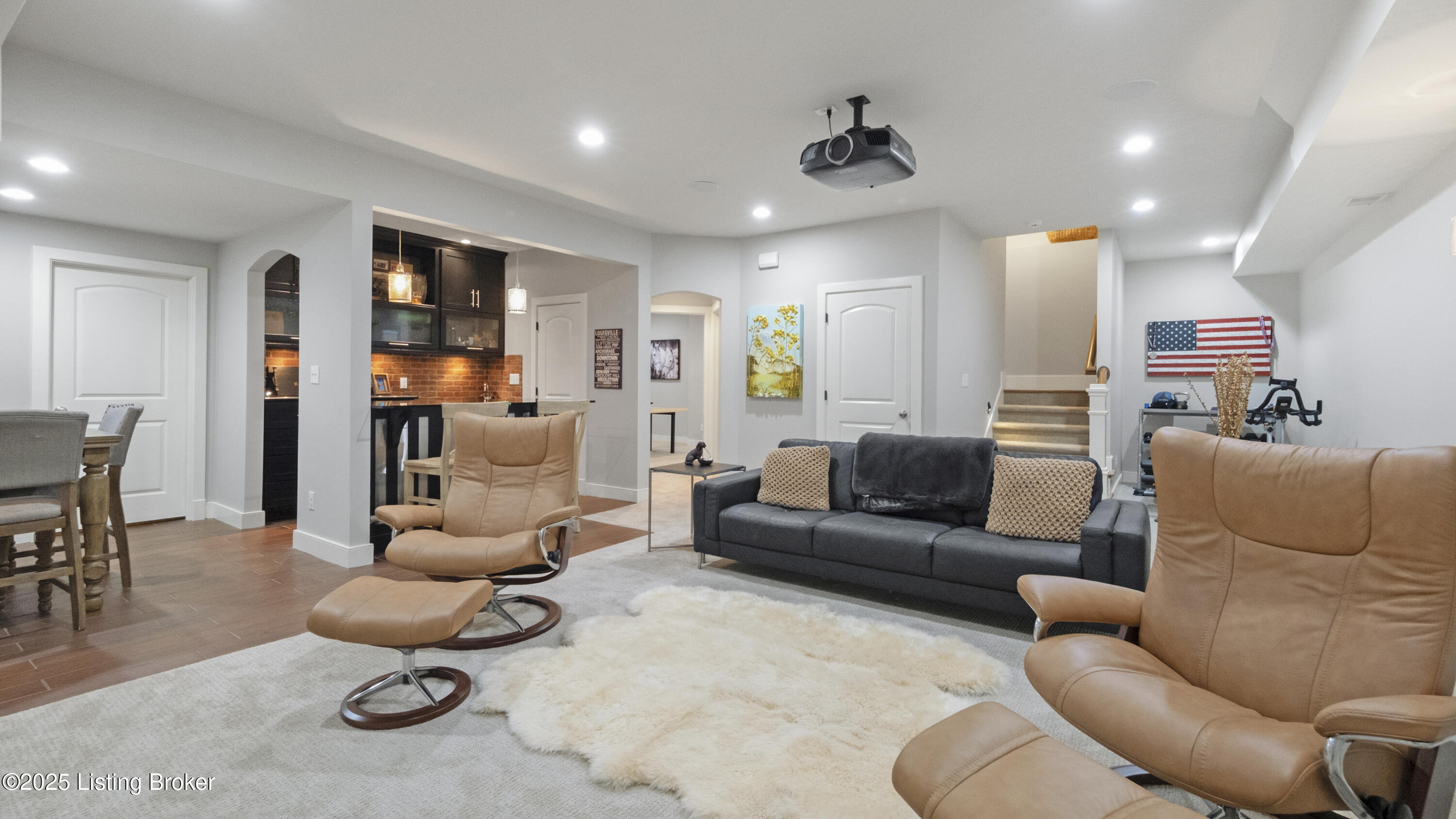 10808 Meeting St