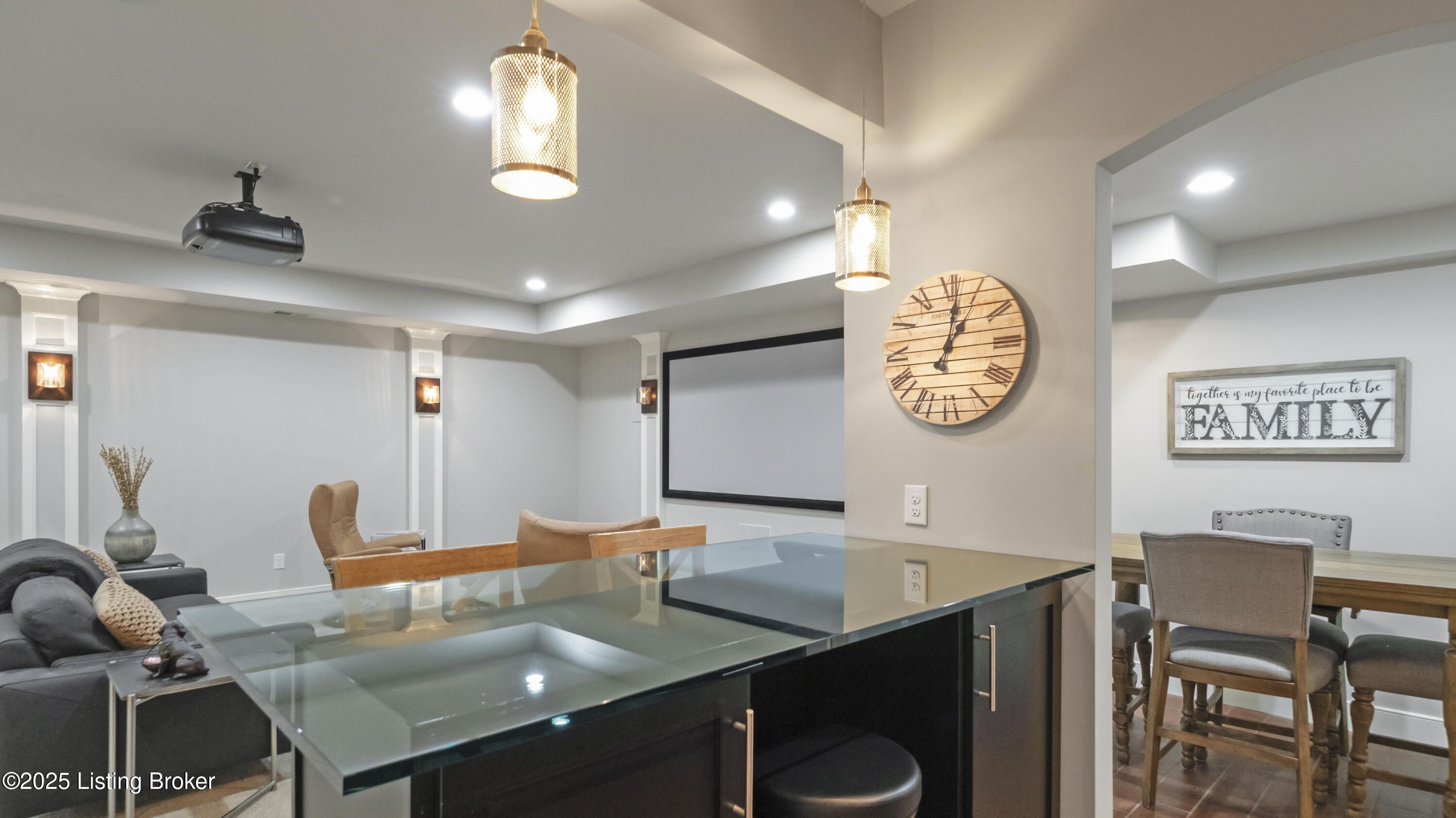 10808 Meeting St