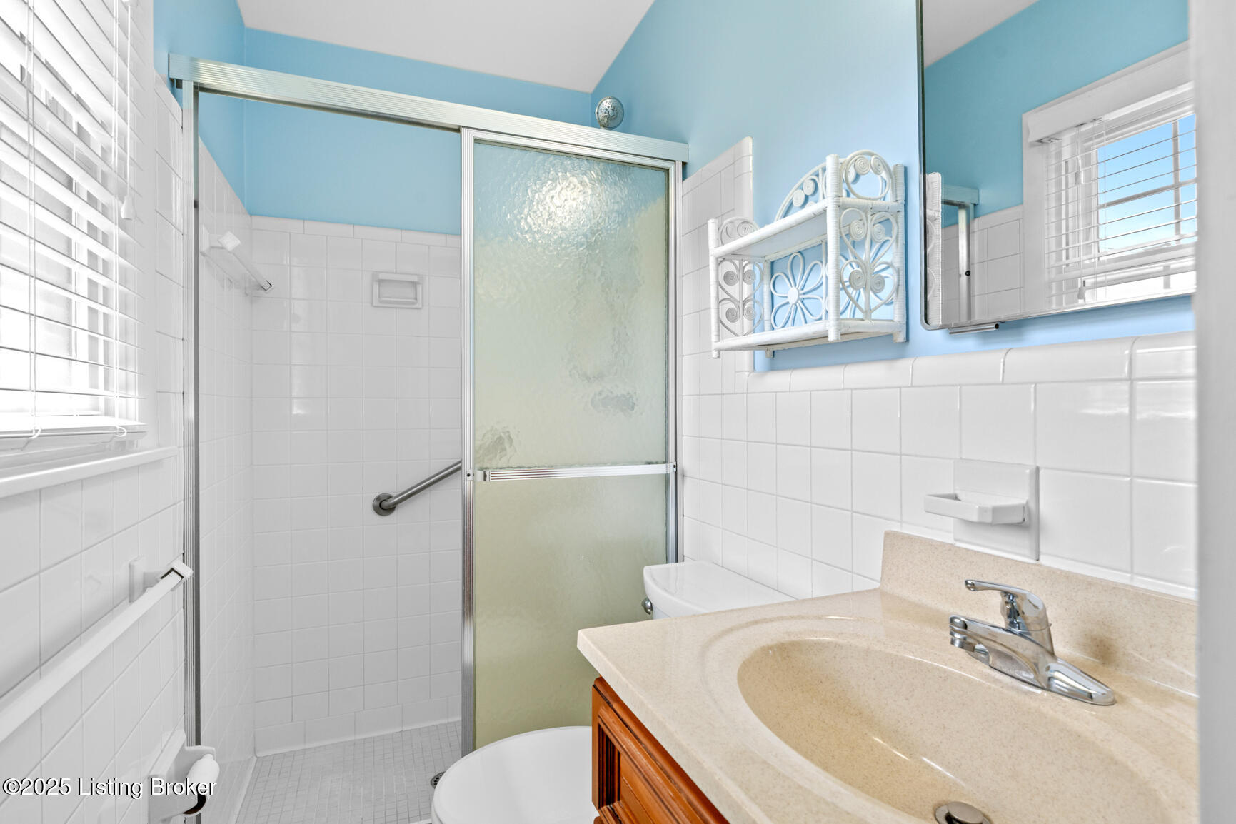 4011 White Plains Ct