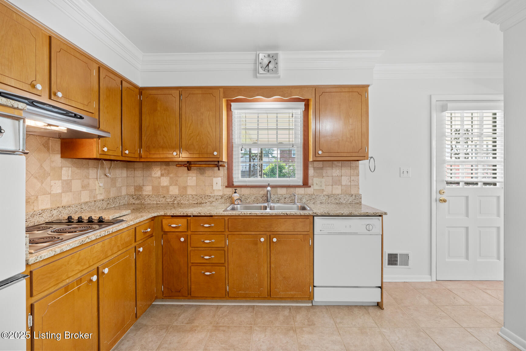 4011 White Plains Ct