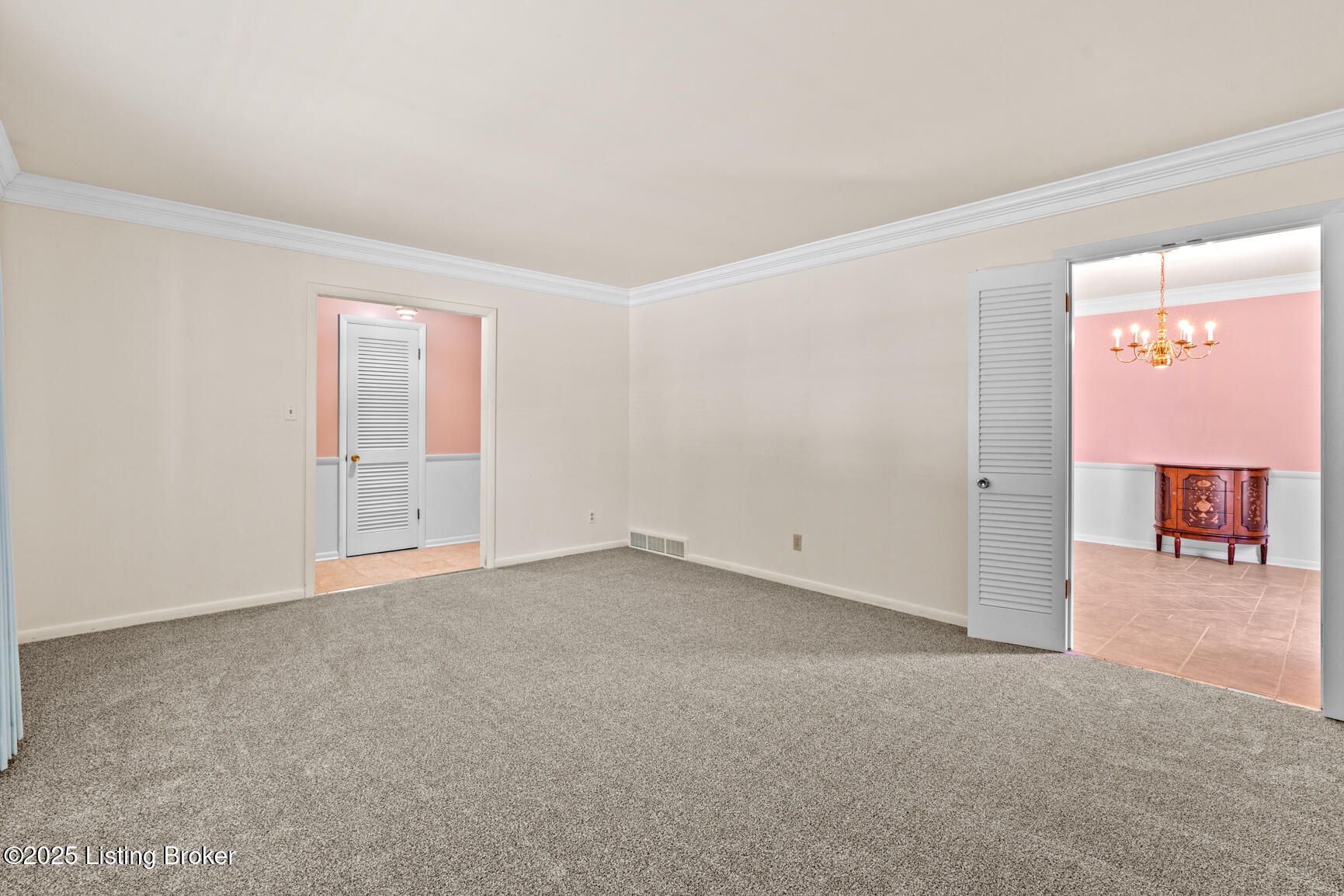 4011 White Plains Ct