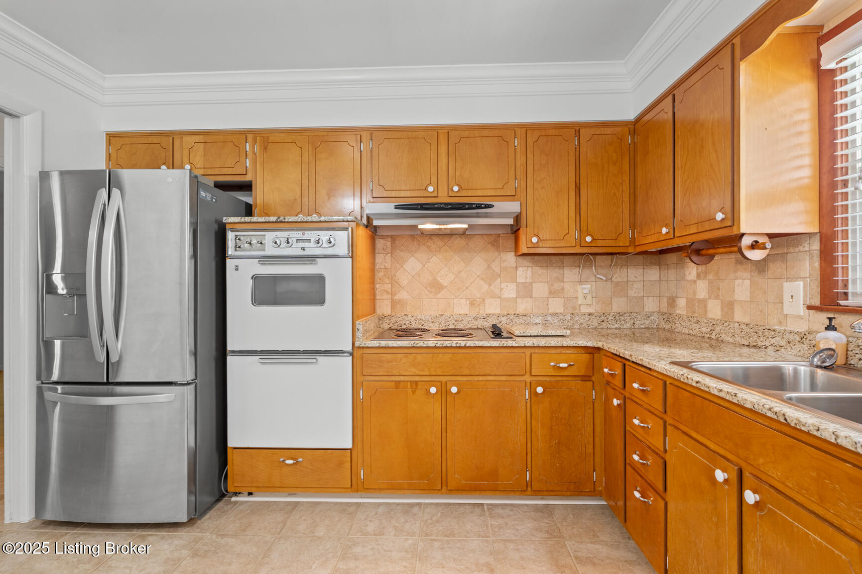 4011 White Plains Ct