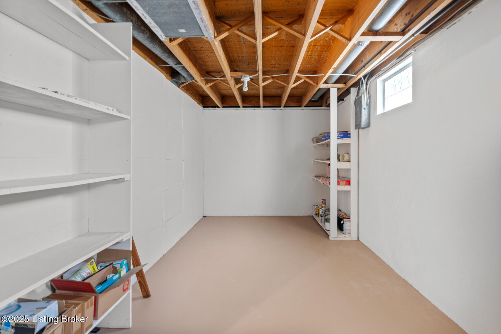 4011 White Plains Ct