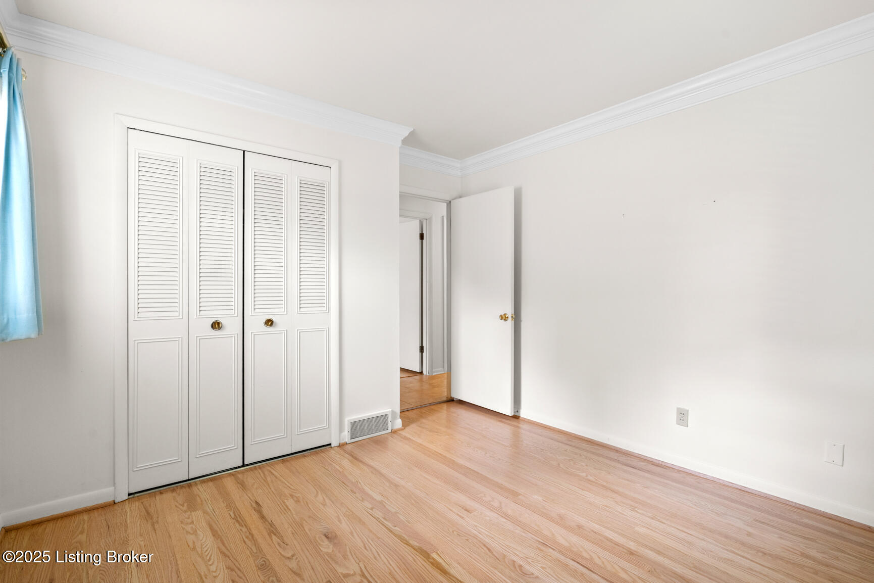 4011 White Plains Ct