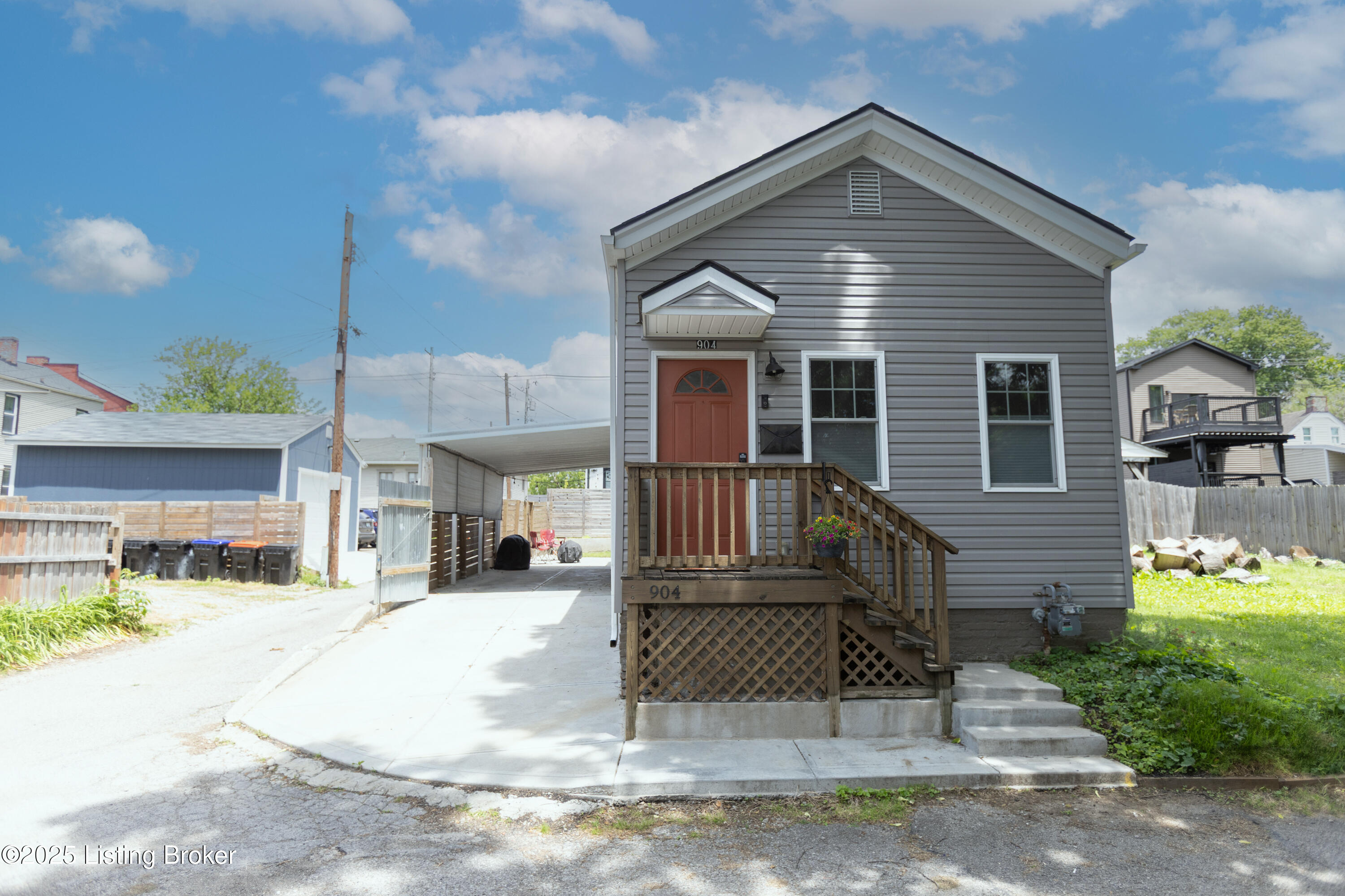 904 Schiller Ct