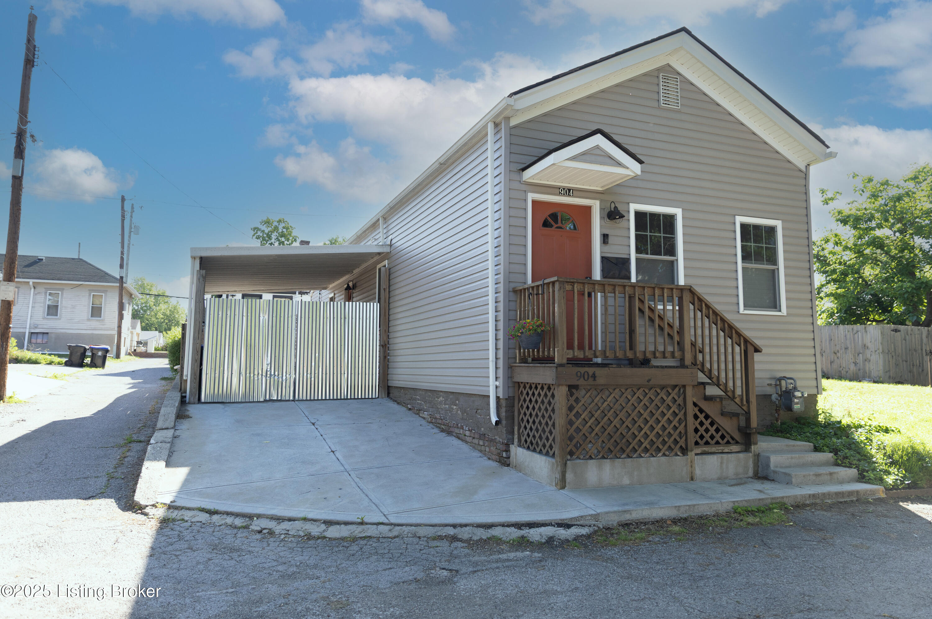 904 Schiller Ct