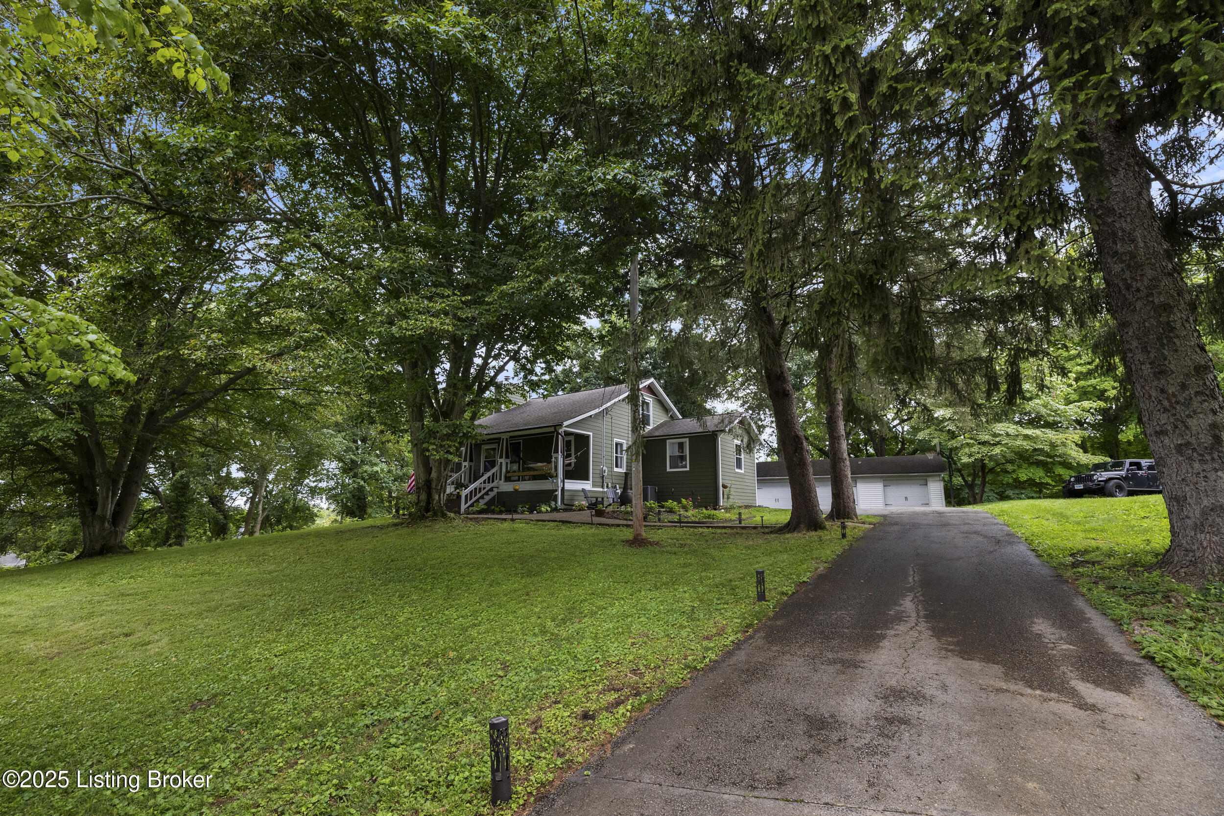 7816 Beechdale Rd
