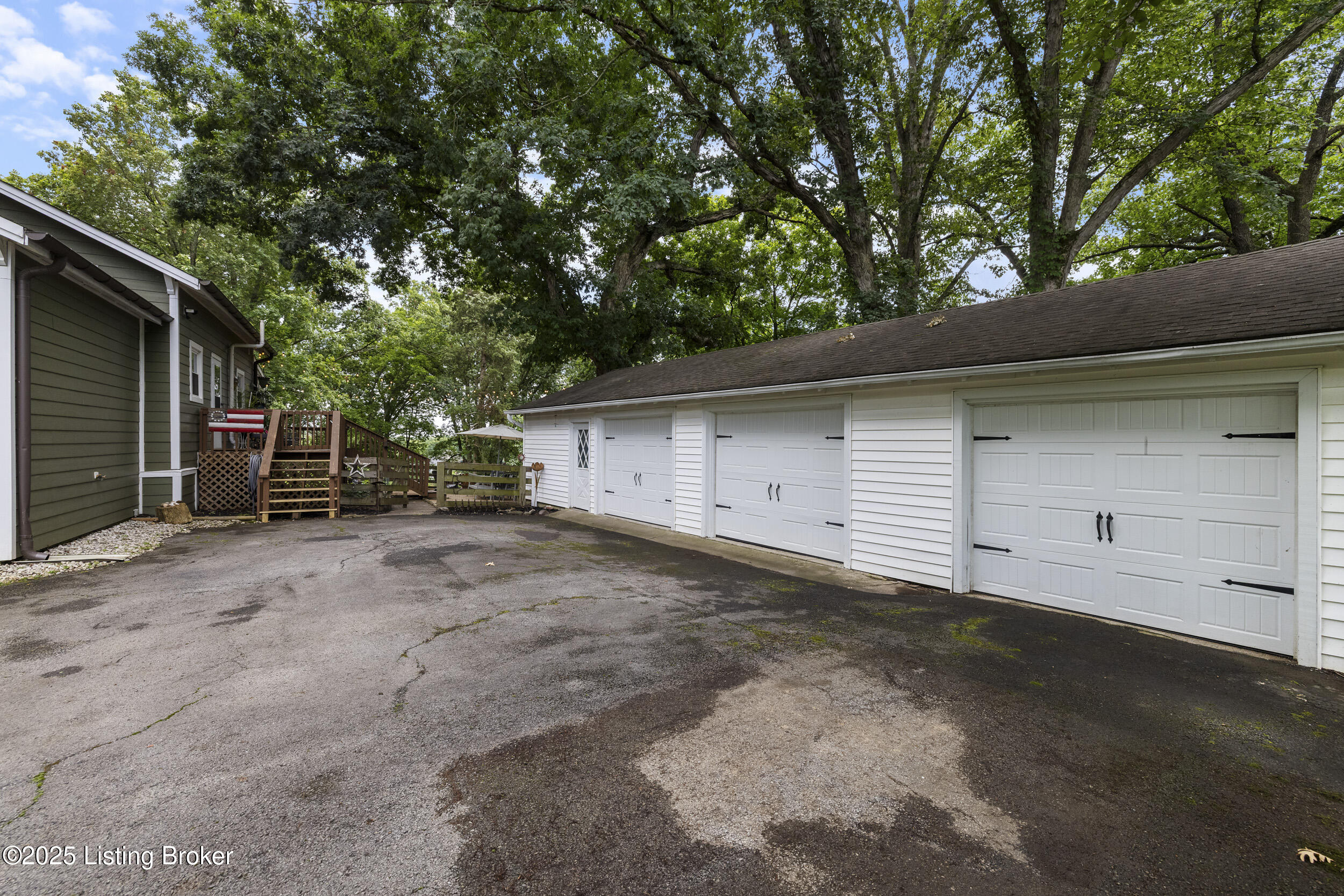 7816 Beechdale Rd
