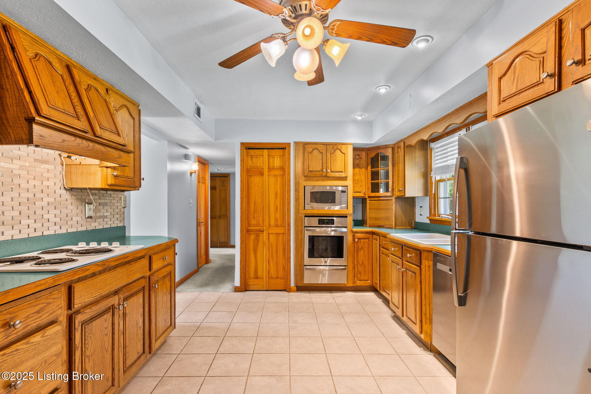7502 Sam Ct