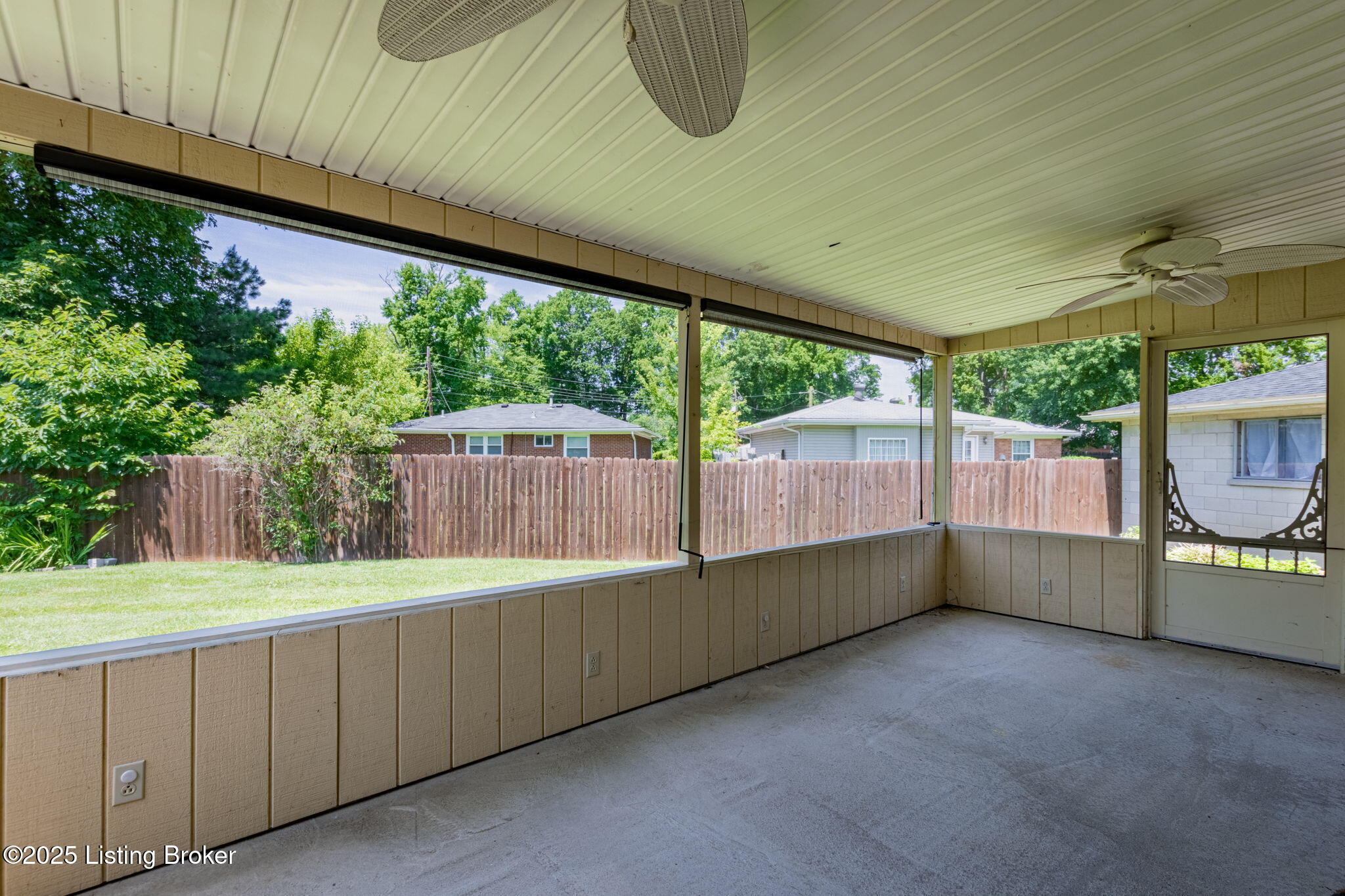 7502 Sam Ct