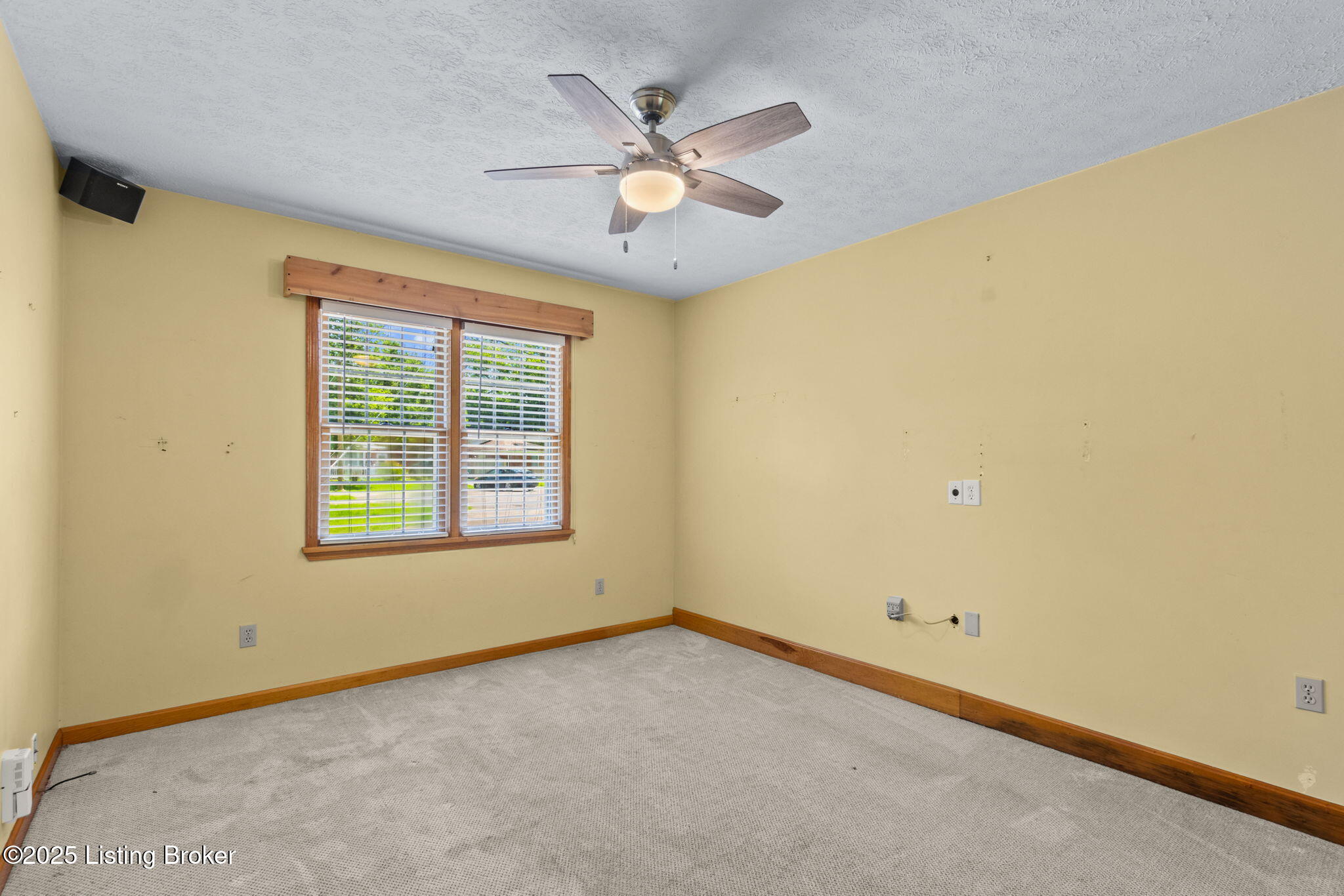 7502 Sam Ct