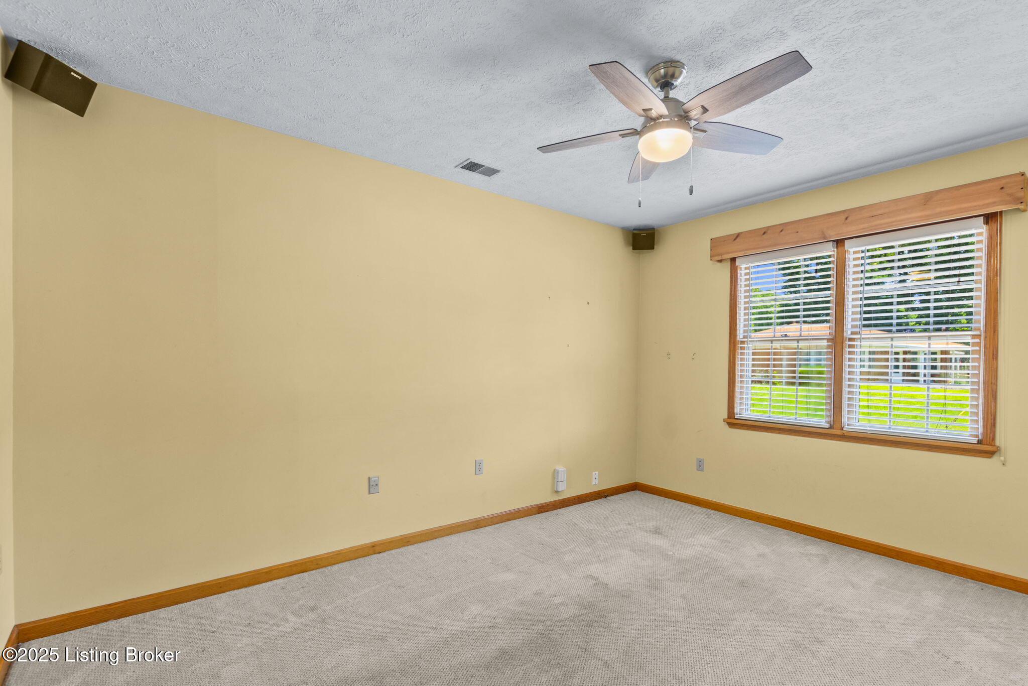 7502 Sam Ct