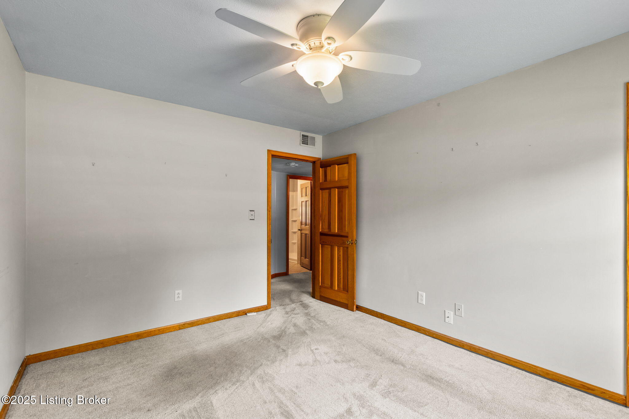 7502 Sam Ct