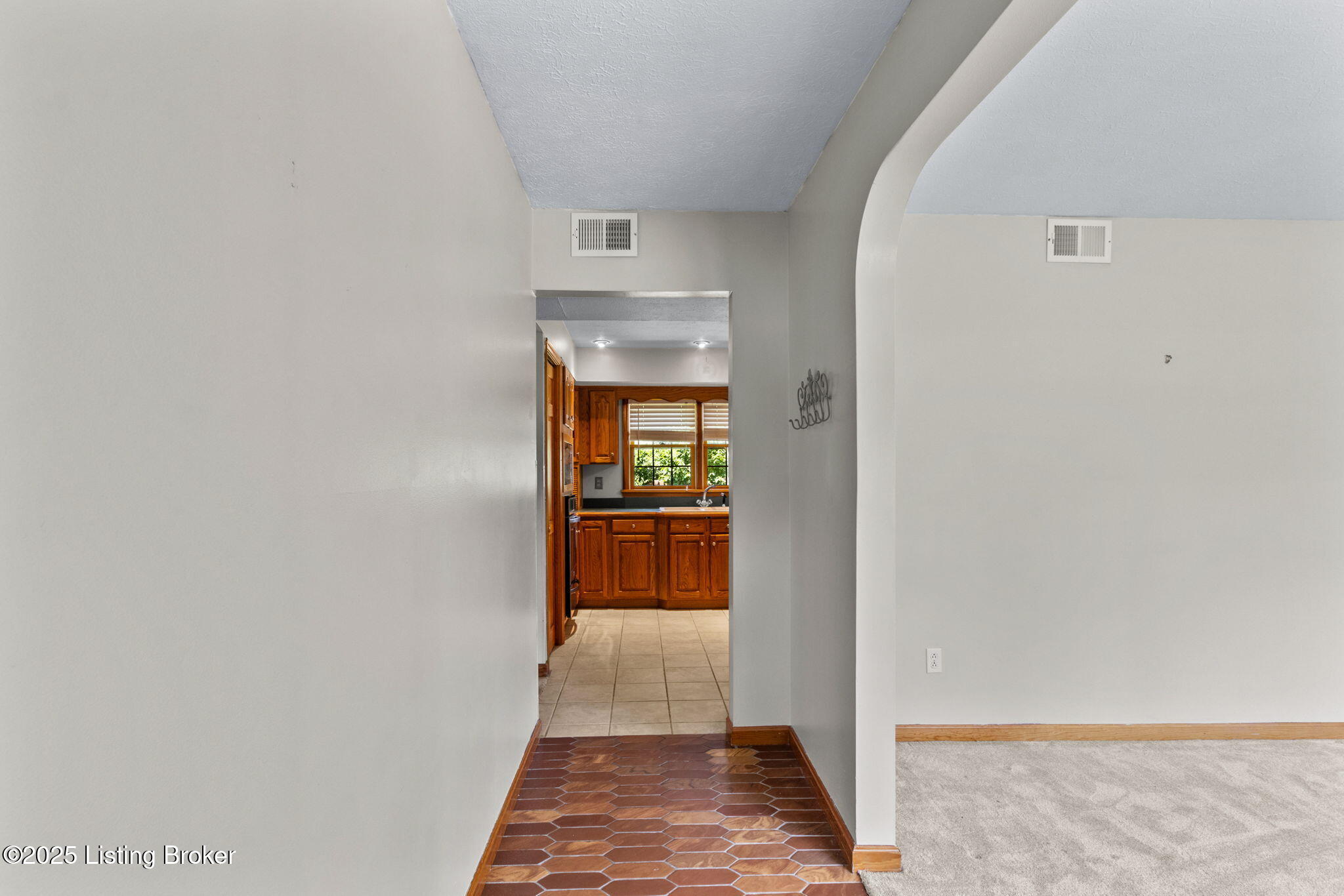 7502 Sam Ct