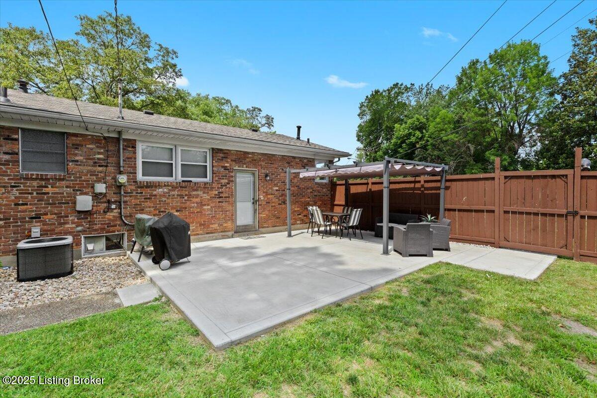 2601 Englewood Ave