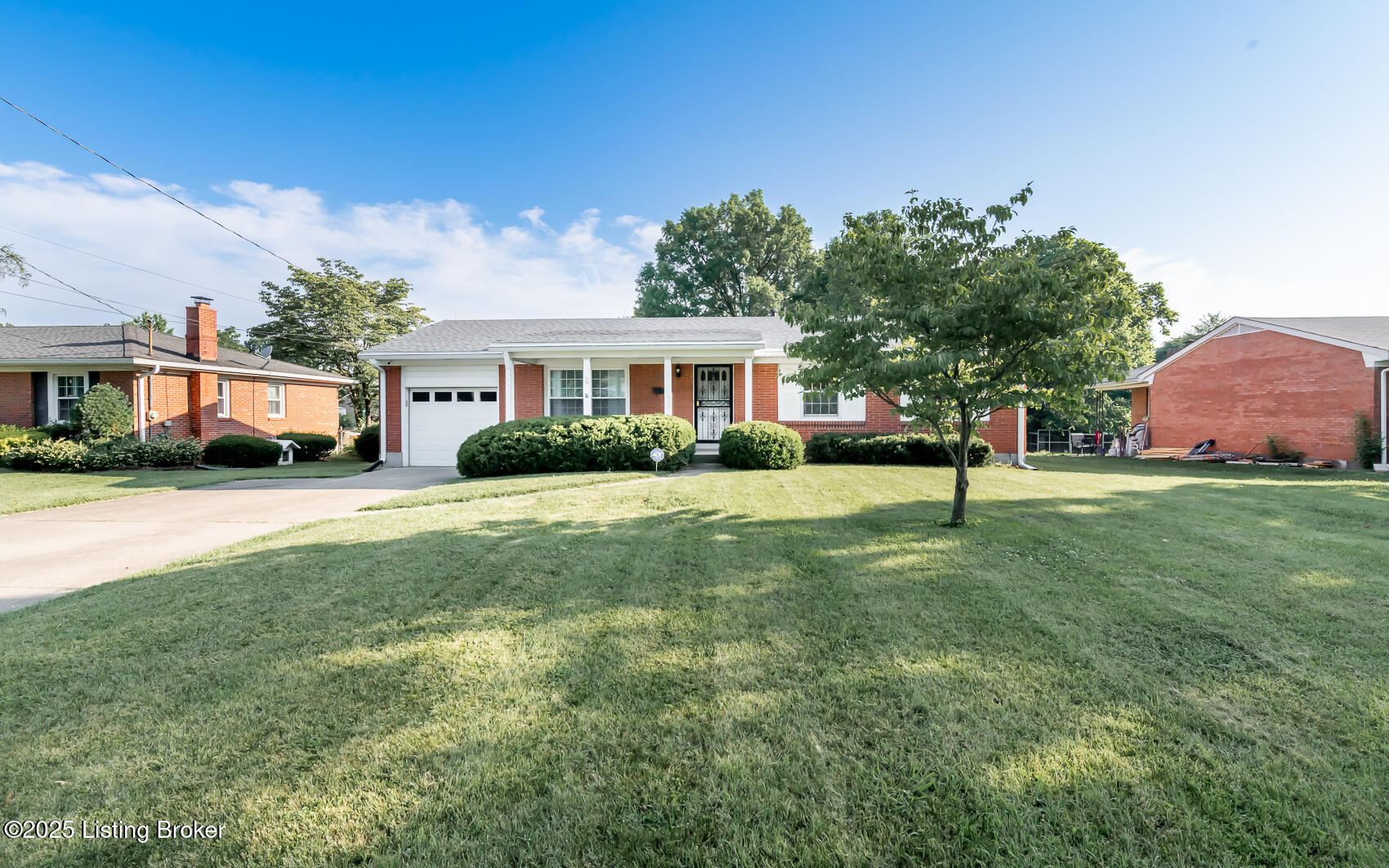 6913 Green Manor Dr