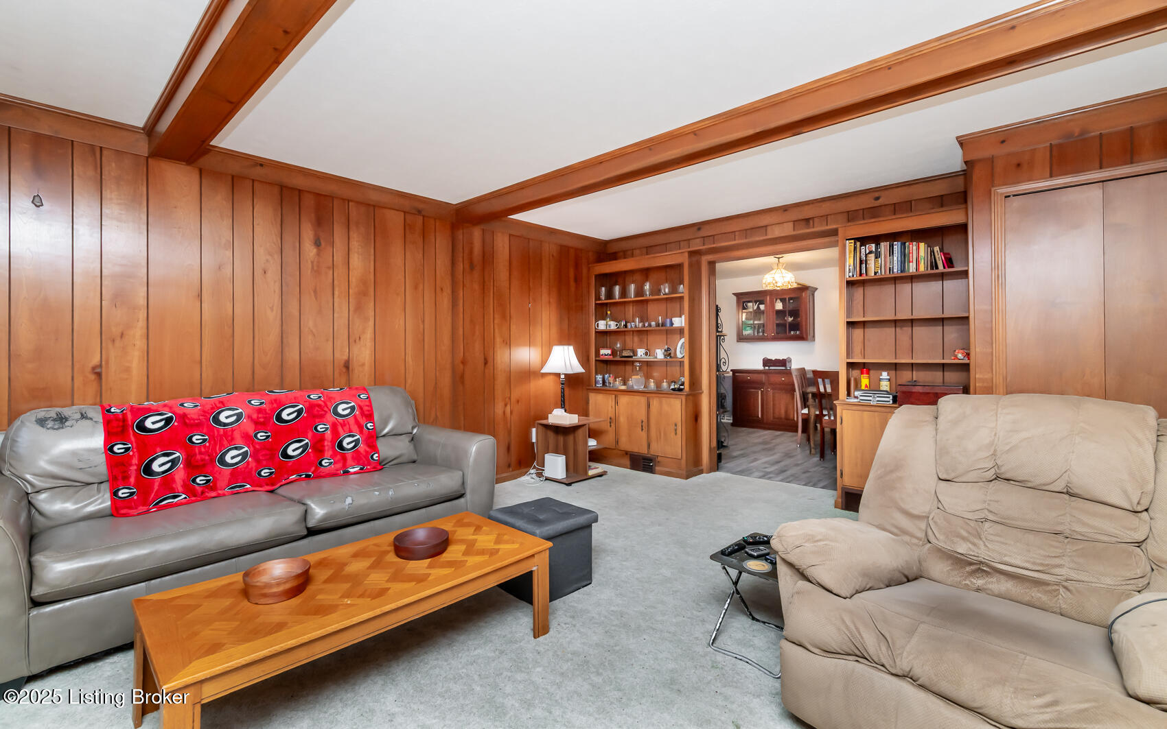 6913 Green Manor Dr