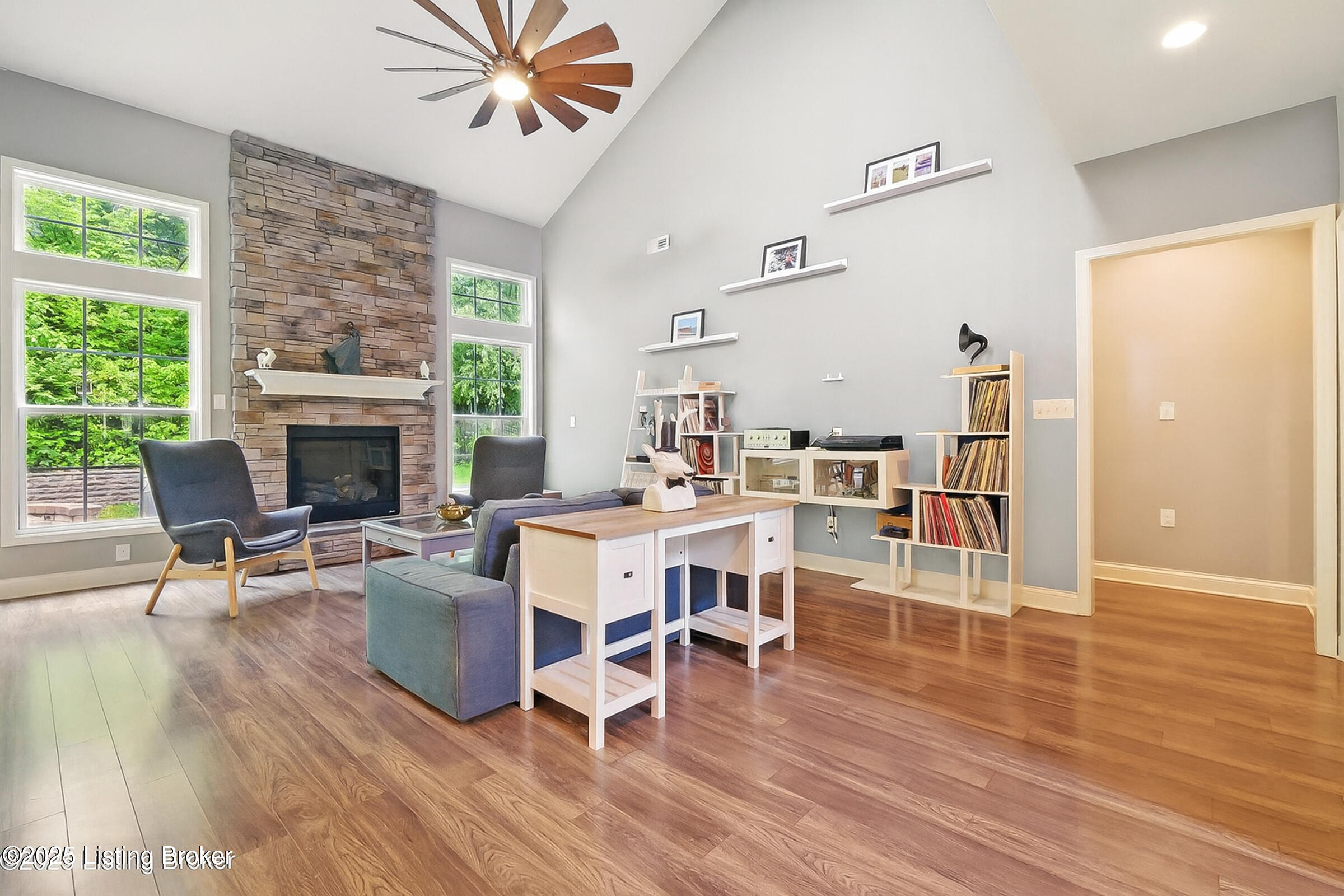 566 Wooded Falls Rd