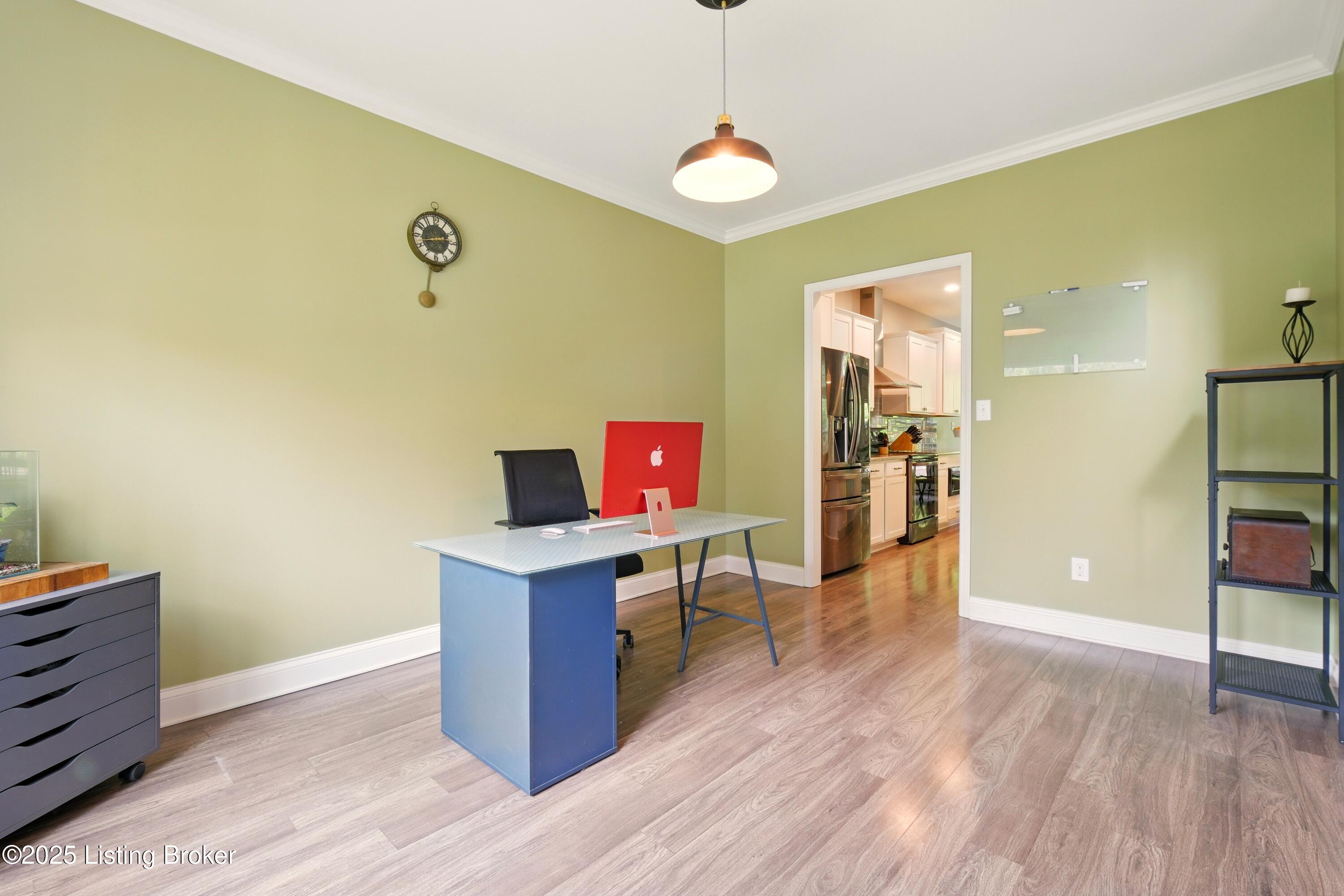 566 Wooded Falls Rd