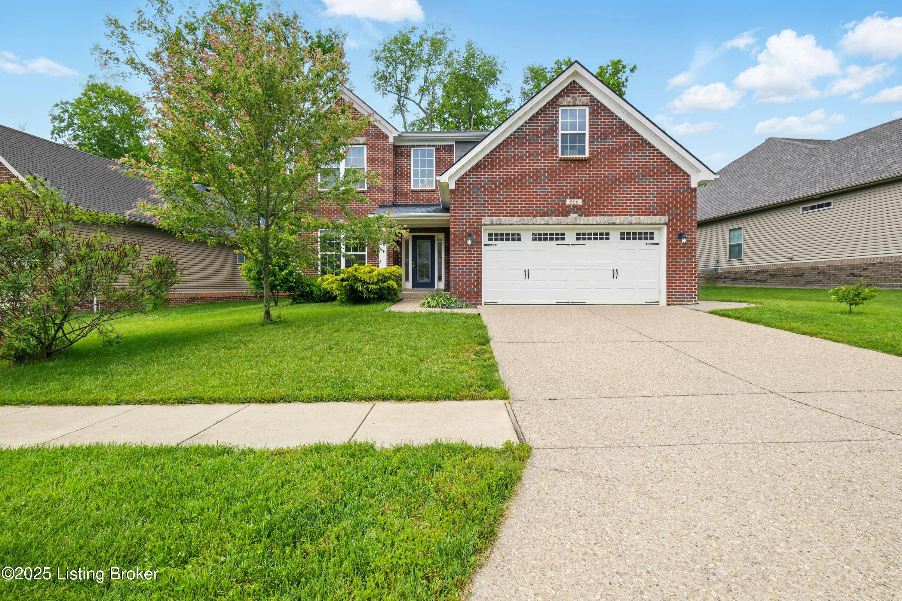 566 Wooded Falls Rd
